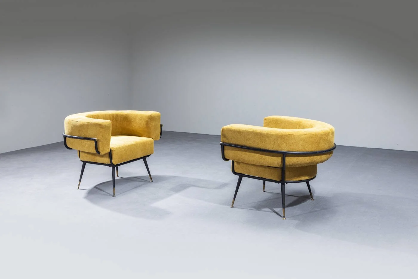  RITO VALLA 
 GET NOW €3.5K 
 ESTIMATE: €5K-7K 
