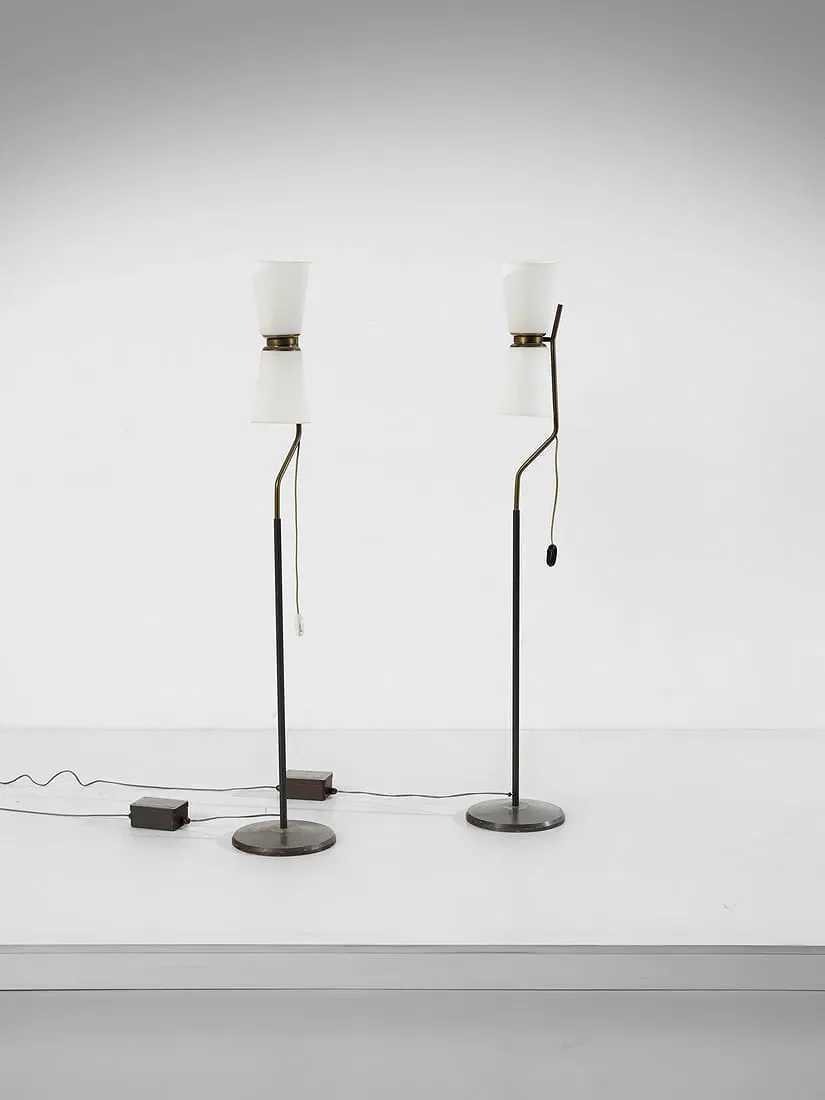  MANIFATTURA ITALIANA 
 STARTING BID €400 
 ESTIMATE: €500–€600 
 UNDERVALUED ↓ 