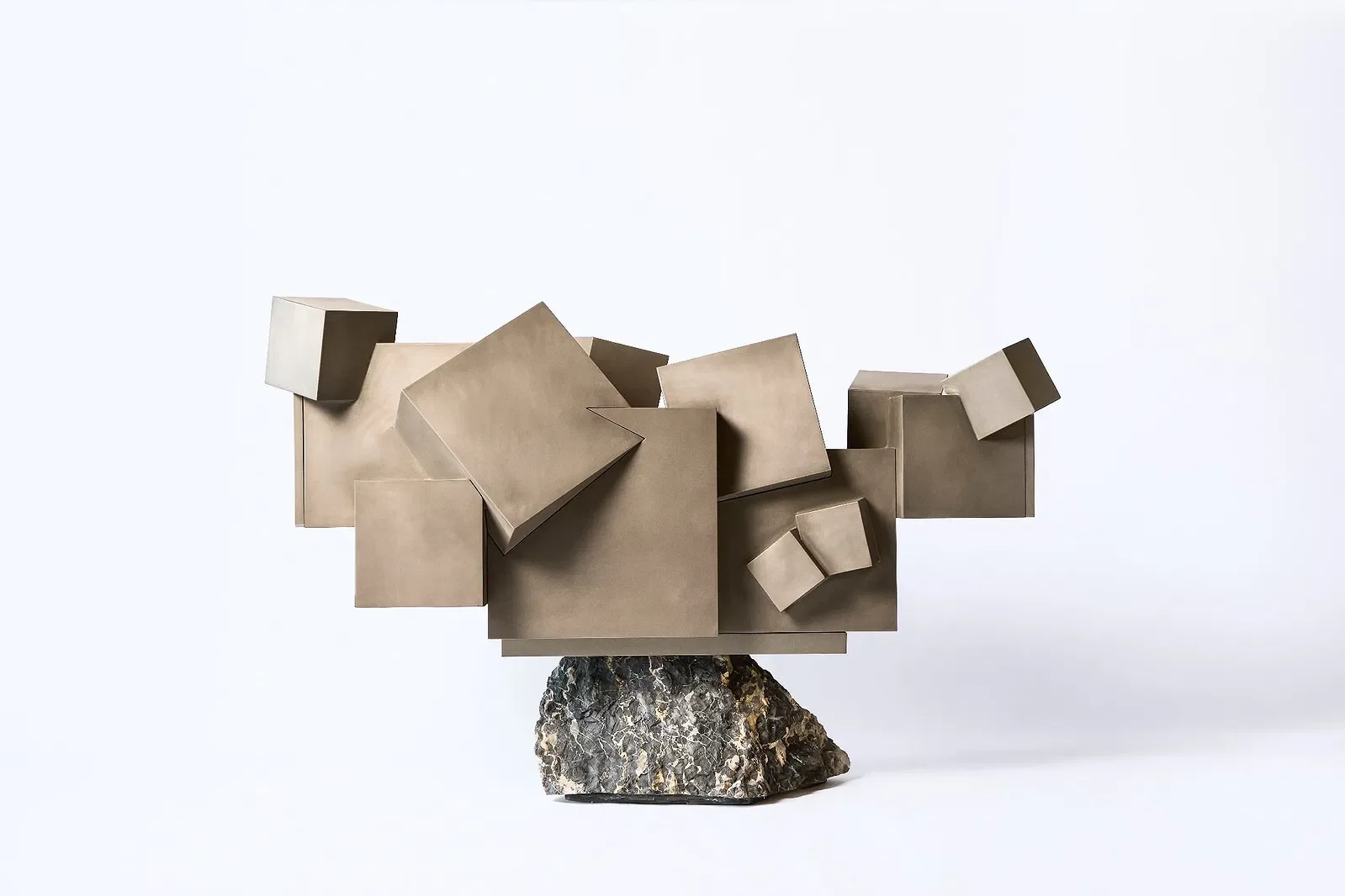  Francesco Maria Messina 
 GET NOW €26K 
 ESTIMATE: €26K–€32K 
