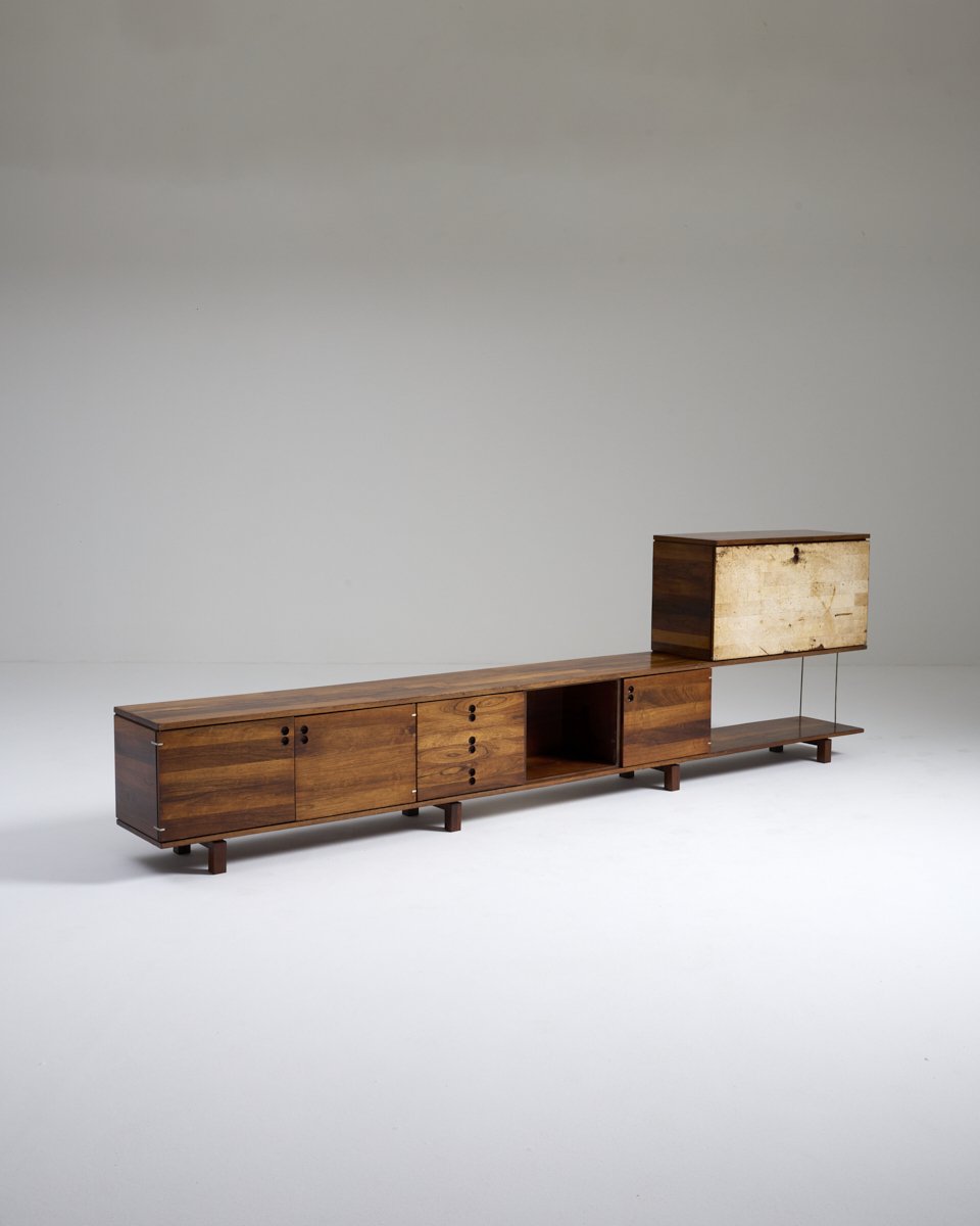 Jorge Zalszupin (L'Atelier) 
 STARTING BID €7.5k 
 ESTIMATE: €15–€20k 
 UNDERVALUED ↓ 