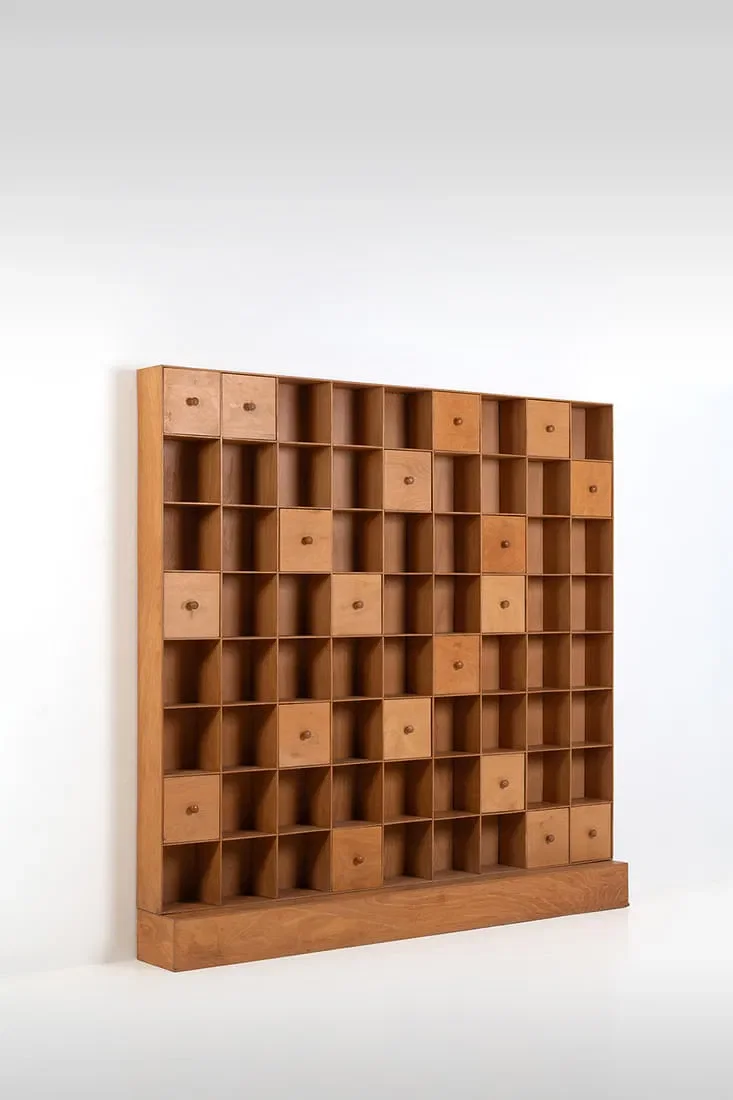  ALDO ROSSI 
 STARTING BID €8K 
 ESTIMATE: €8K–€12K 
 COLLECTIP FAVOURITE → 