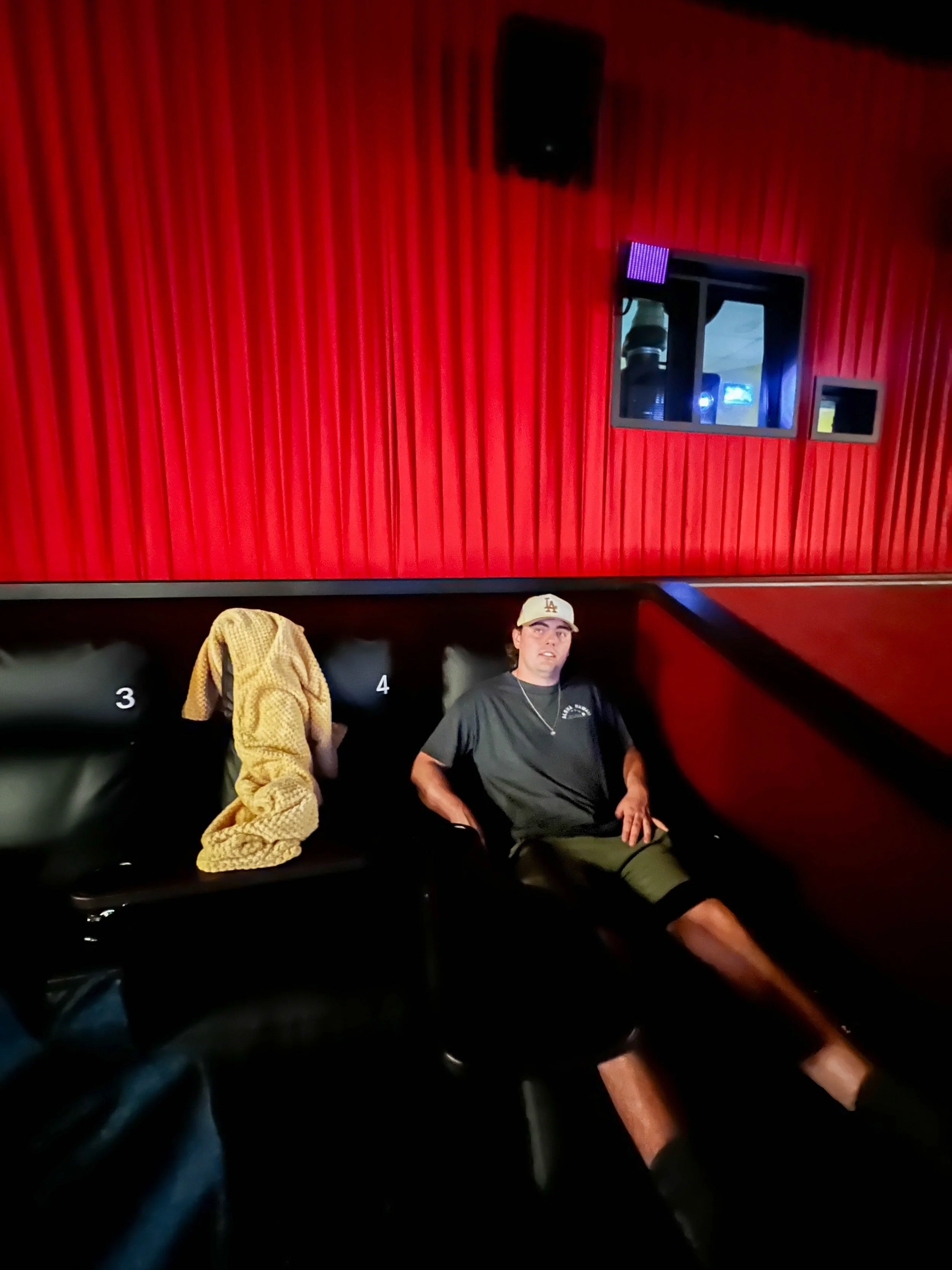 cinemark_4.jpg