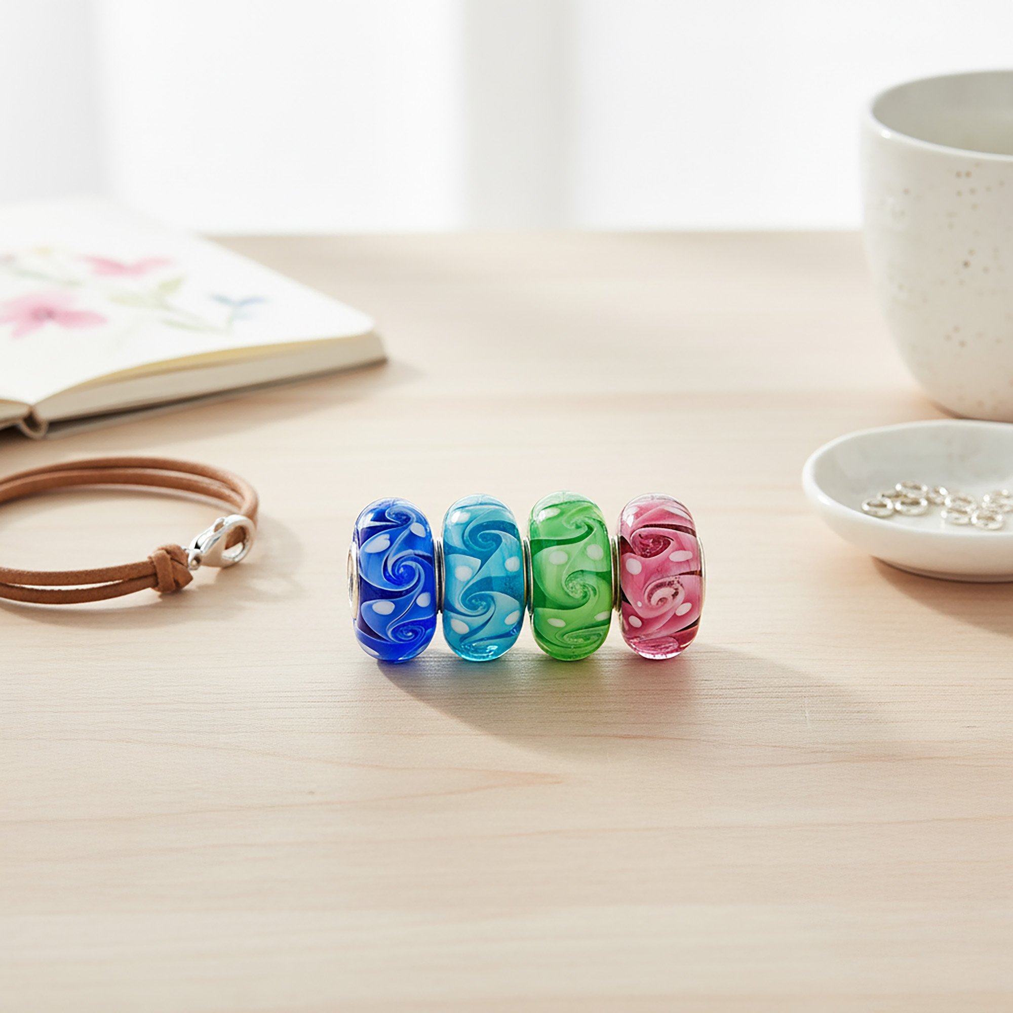 925-sterling-silver-4-swirl-murano-glass-bead-compatible-with-pandora-charm-lifestyle.jpg