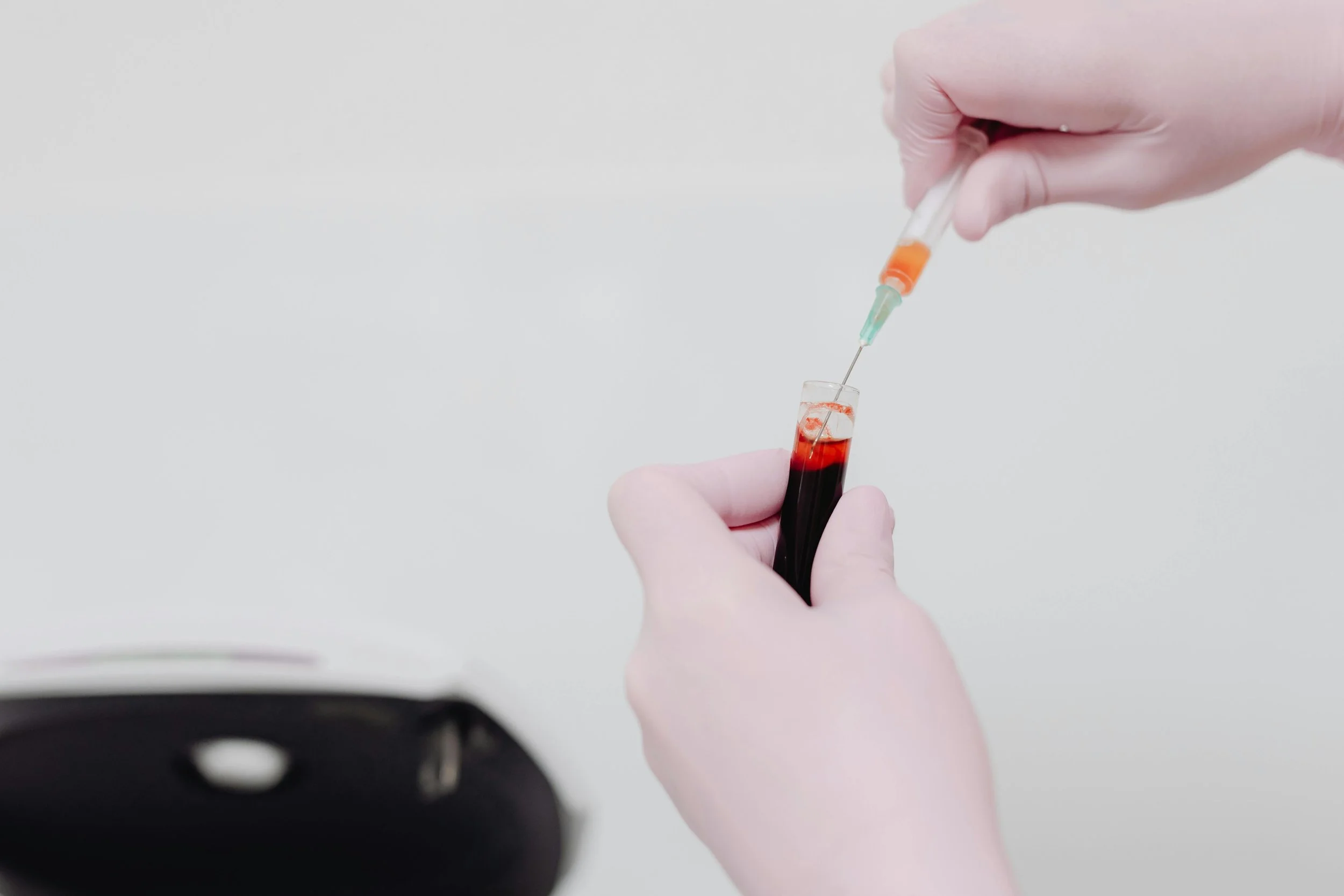 PRP vs HCT/Ps: Understanding the Difference in Regenerative Orthopedics
