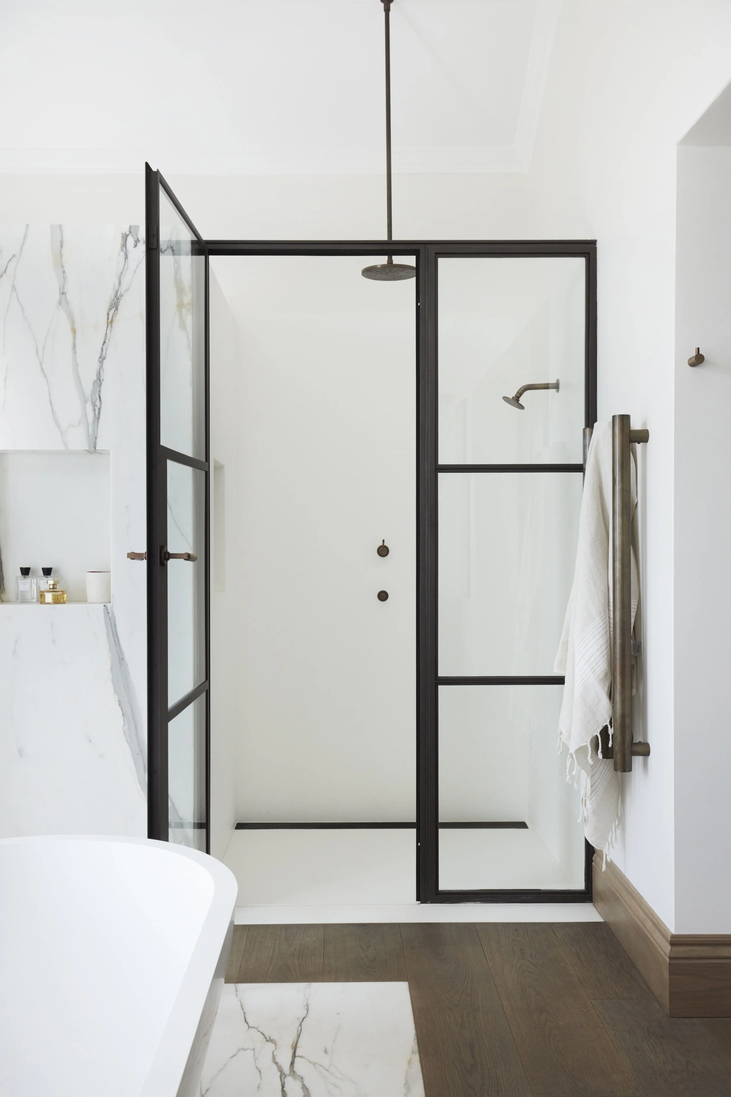 12_181102_RUPERTSWOOD_AVE_602 2.jpg