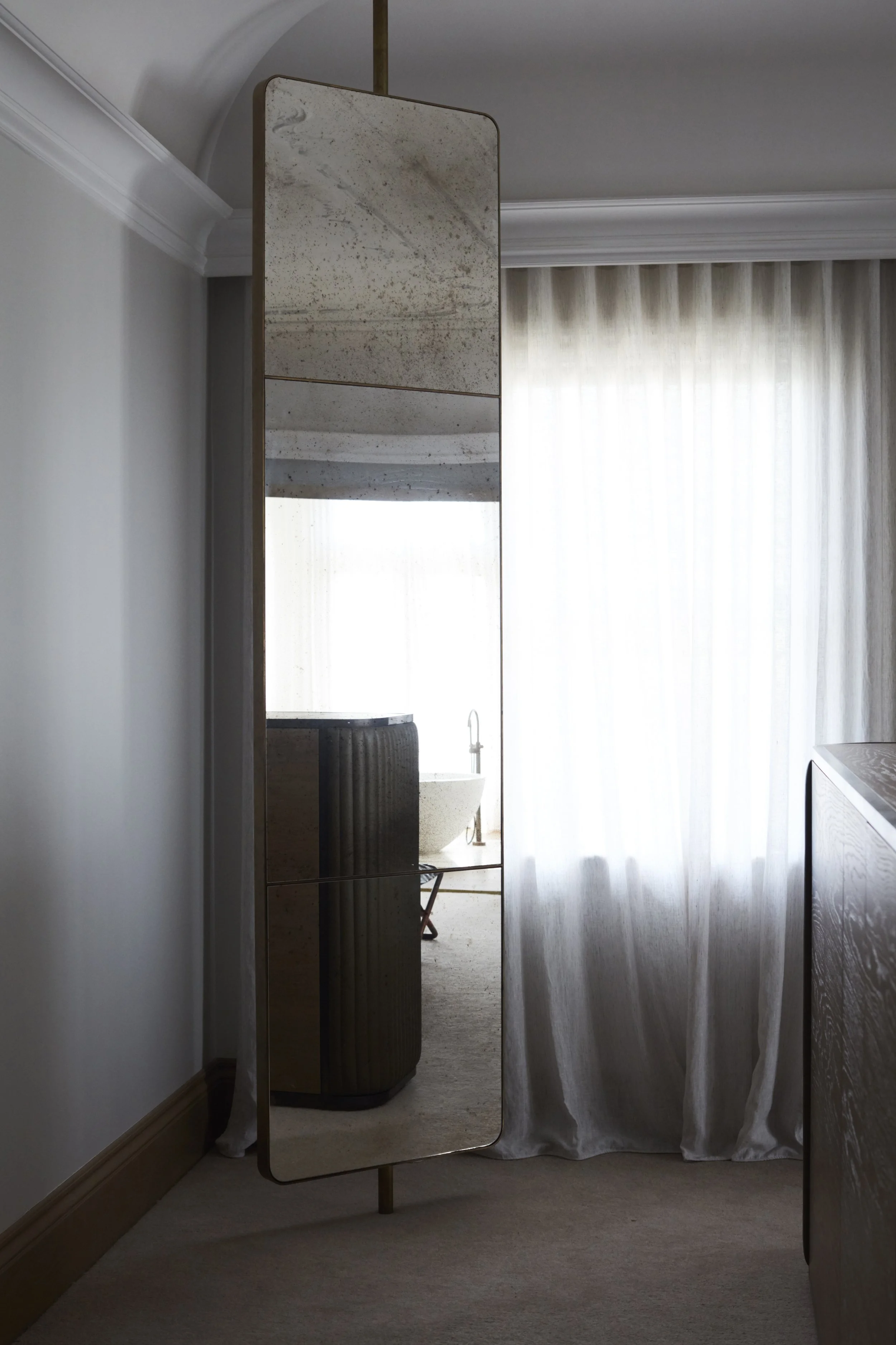 12_181102_RUPERTSWOOD_AVE_015_742.jpg