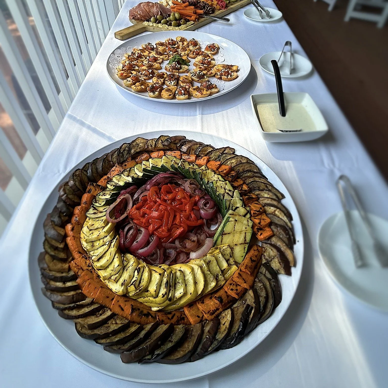 An exquisite appetizer buffet, perfect for your next corporate event.

#vineyardlifestyle #farmtotable #CorporateEventSpace