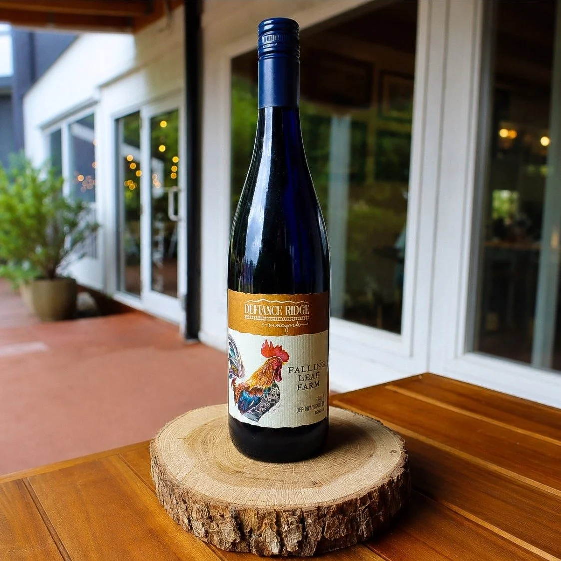 Have you had our Falling Leaf Farm Off-Dry Vignoles? 🐓

It's a delicious wine with tart but balanced flavors of peaches, nectarine, apricots, and honey. 🍯

The best part: you can get this bottle and any of our other non-reserve wines to-go for 50% 