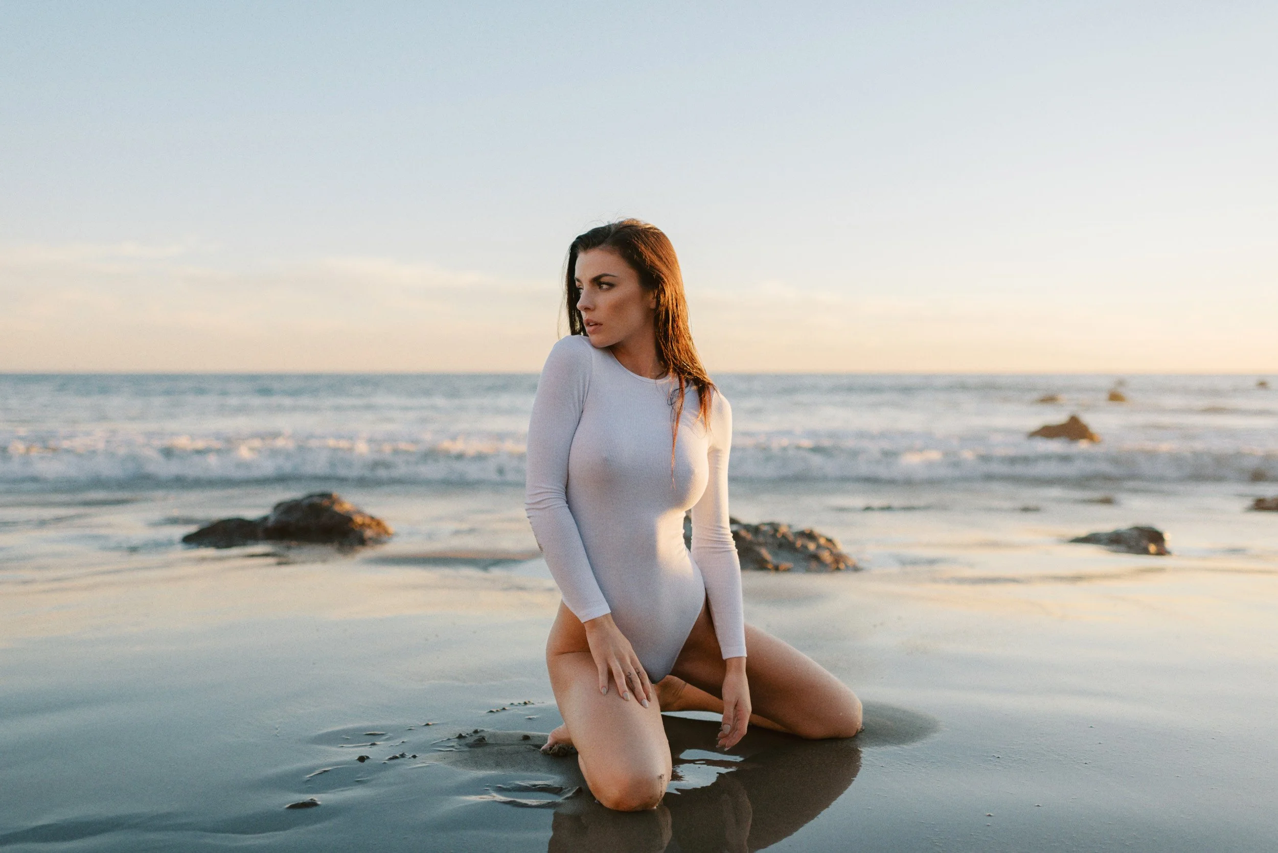 kylie-rae-el-matador-malibu-photoshoot-006.jpg