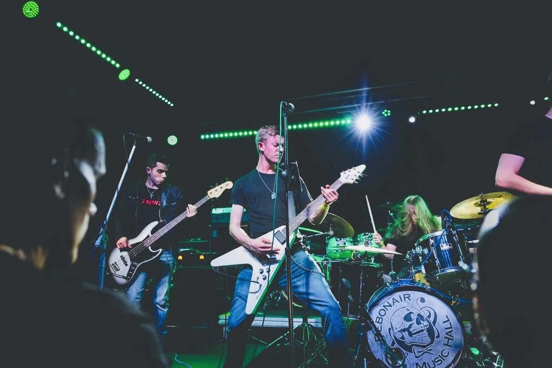 Mainline performing live at Debonair Music Hall