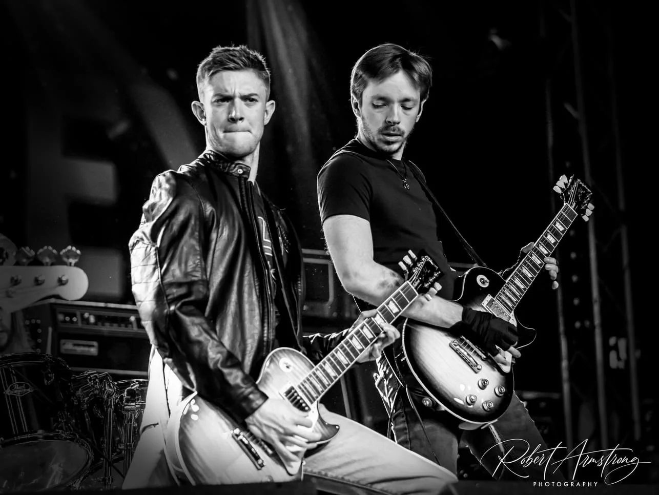 Guitarists Johnny Iodice and Ryan Hartell performing live at Stereo Garden.