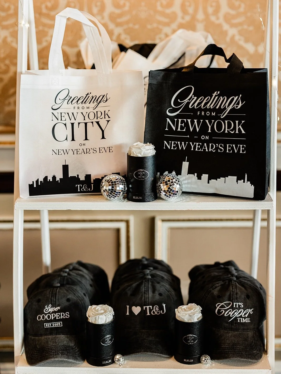 a ✨moment✨ for the merch

custom artwork for these iconic wedding favors. new year's eve in new york?!? 😍 

we started with the clock monogram logo for their invites, and ended with a ton of options for guests to take home (and boy, did they CLEAR i