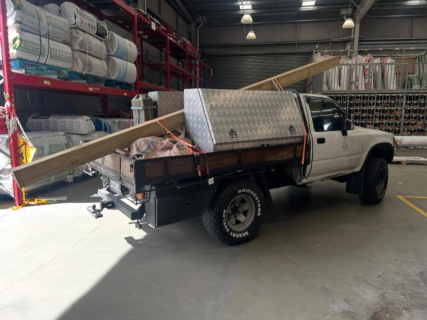 Still love this old trusty - never skips a beat! 🙏🛻 #ln106 #dailydriver #worktruck #hilux #1997