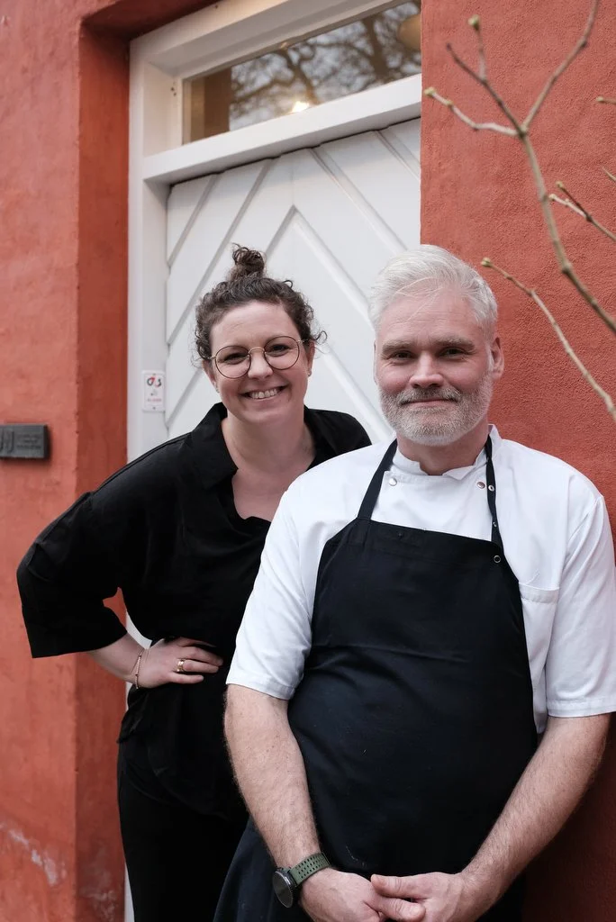 Rikke Kold Black og Peter Steen har siden 2024 drevet Den Røde Cottage.