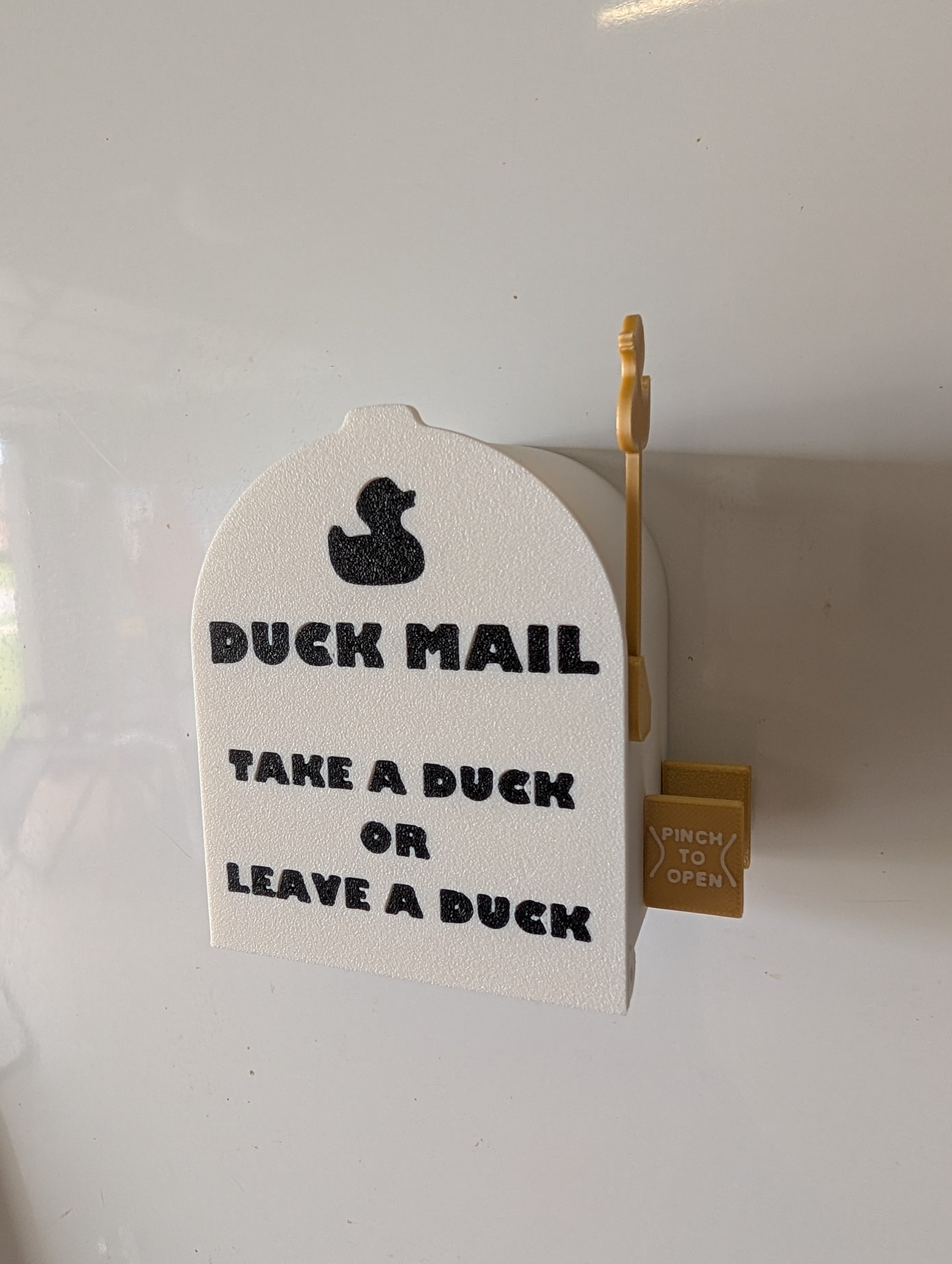 "Golden Royalty" Duck Mailbox