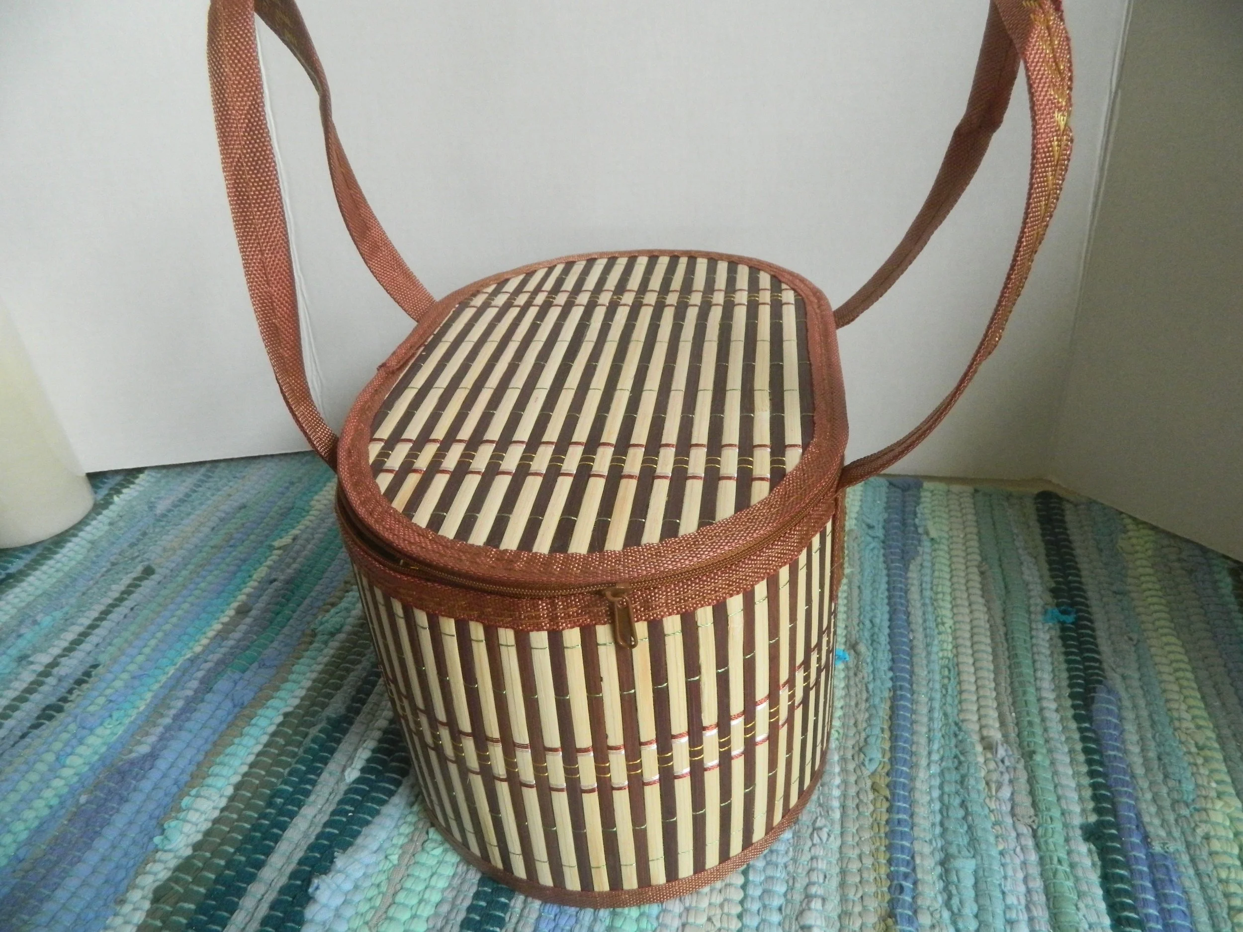 SouvenierBasketMini2.JPG