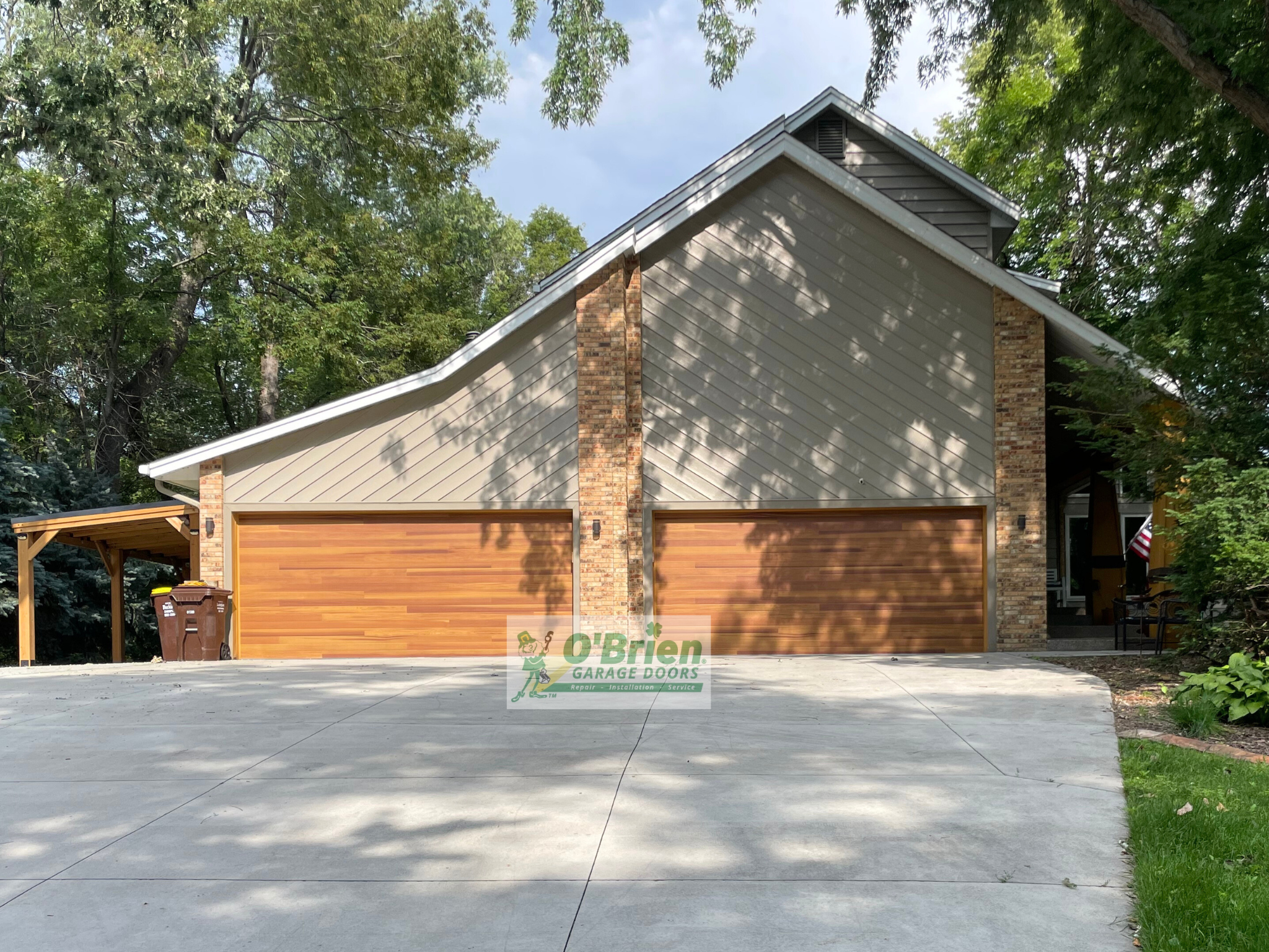 Brick and Panel House with Wooden Doors