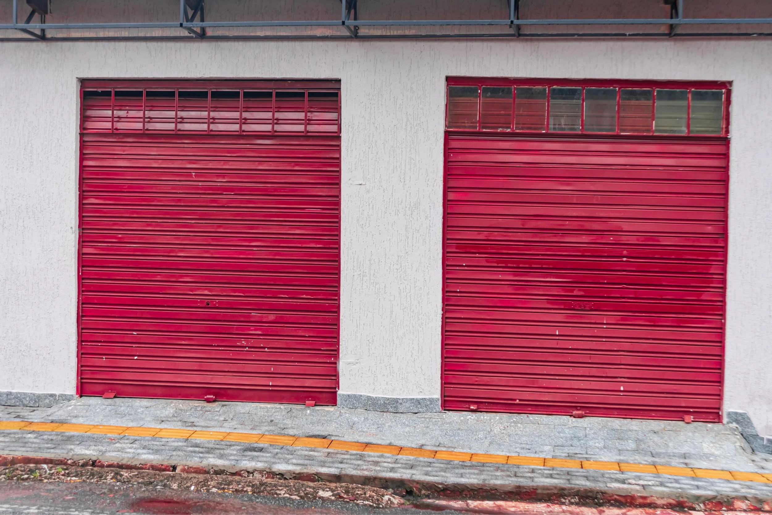 The Impact of Humidity and Heat on Garage Doors