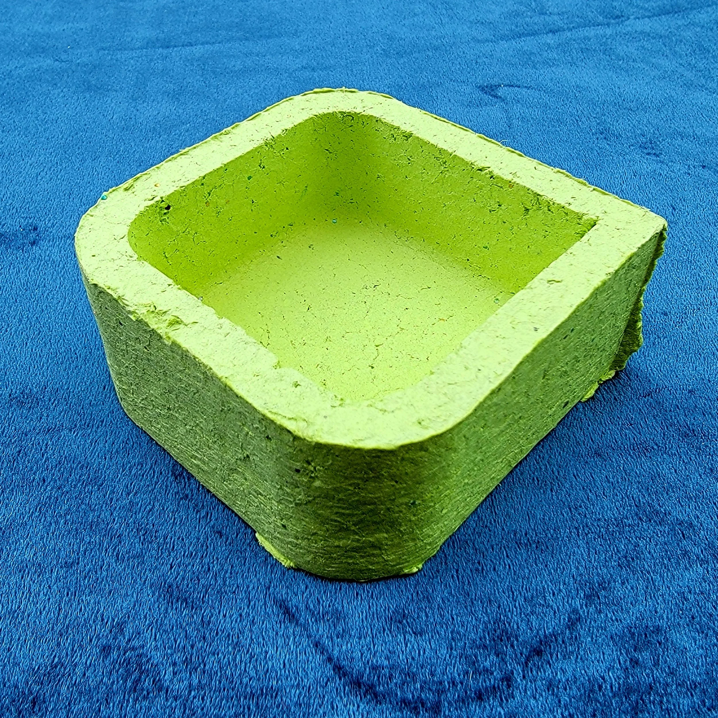 recycledpencilcupsmallgreen.jpg