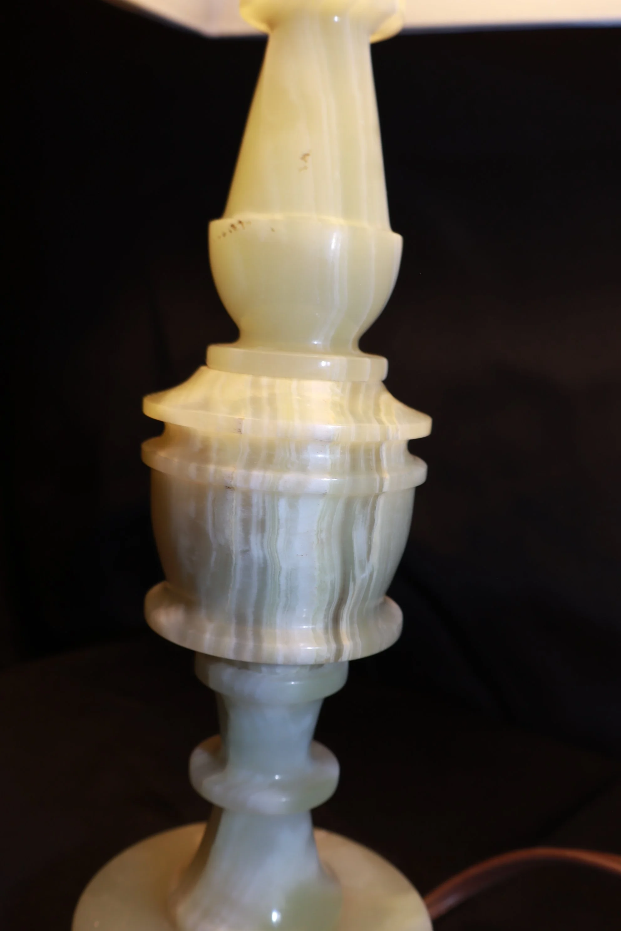 Vintage carved onyx stone table lamp w/shade