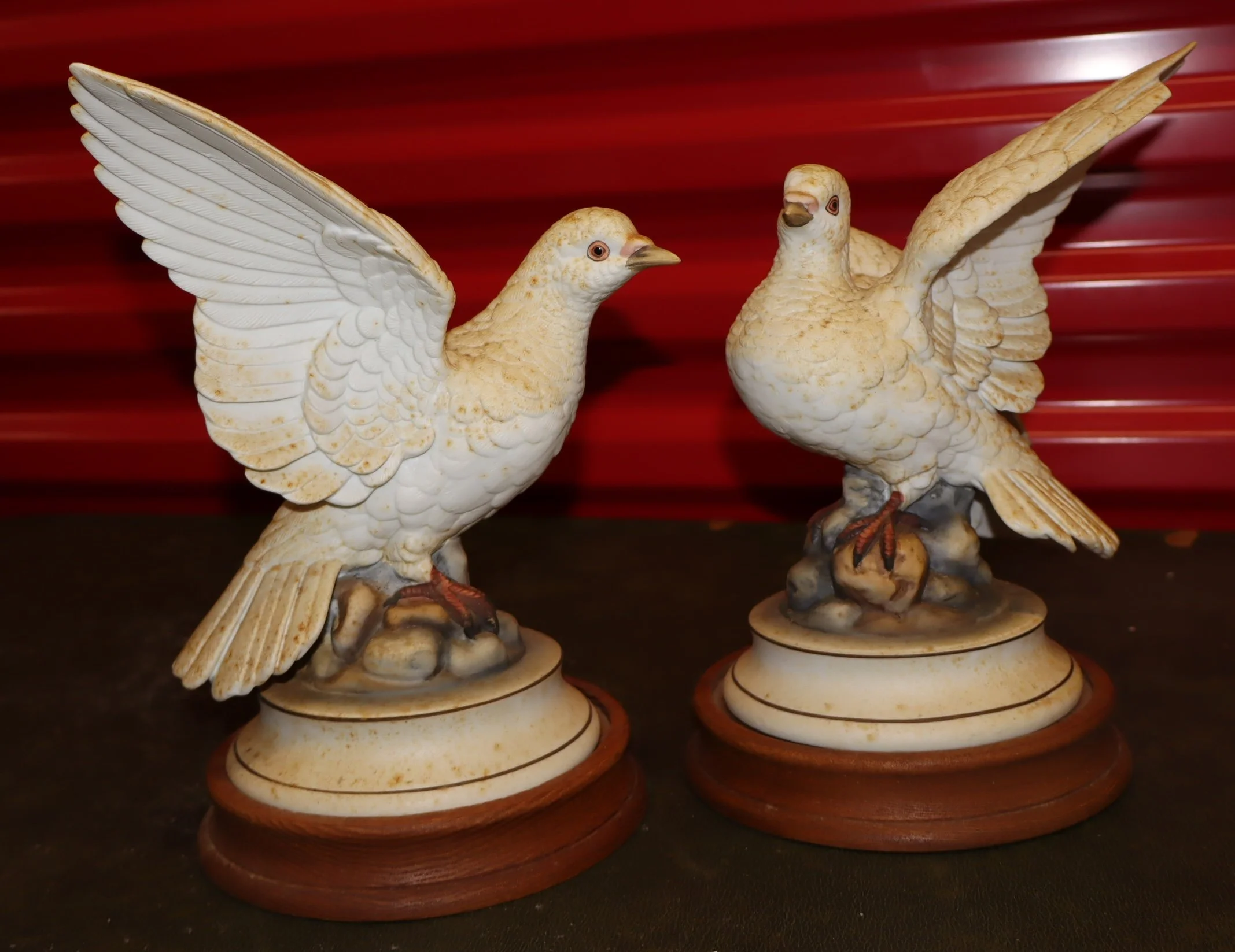 Andrea by Sadek white dove figurines w/wood base