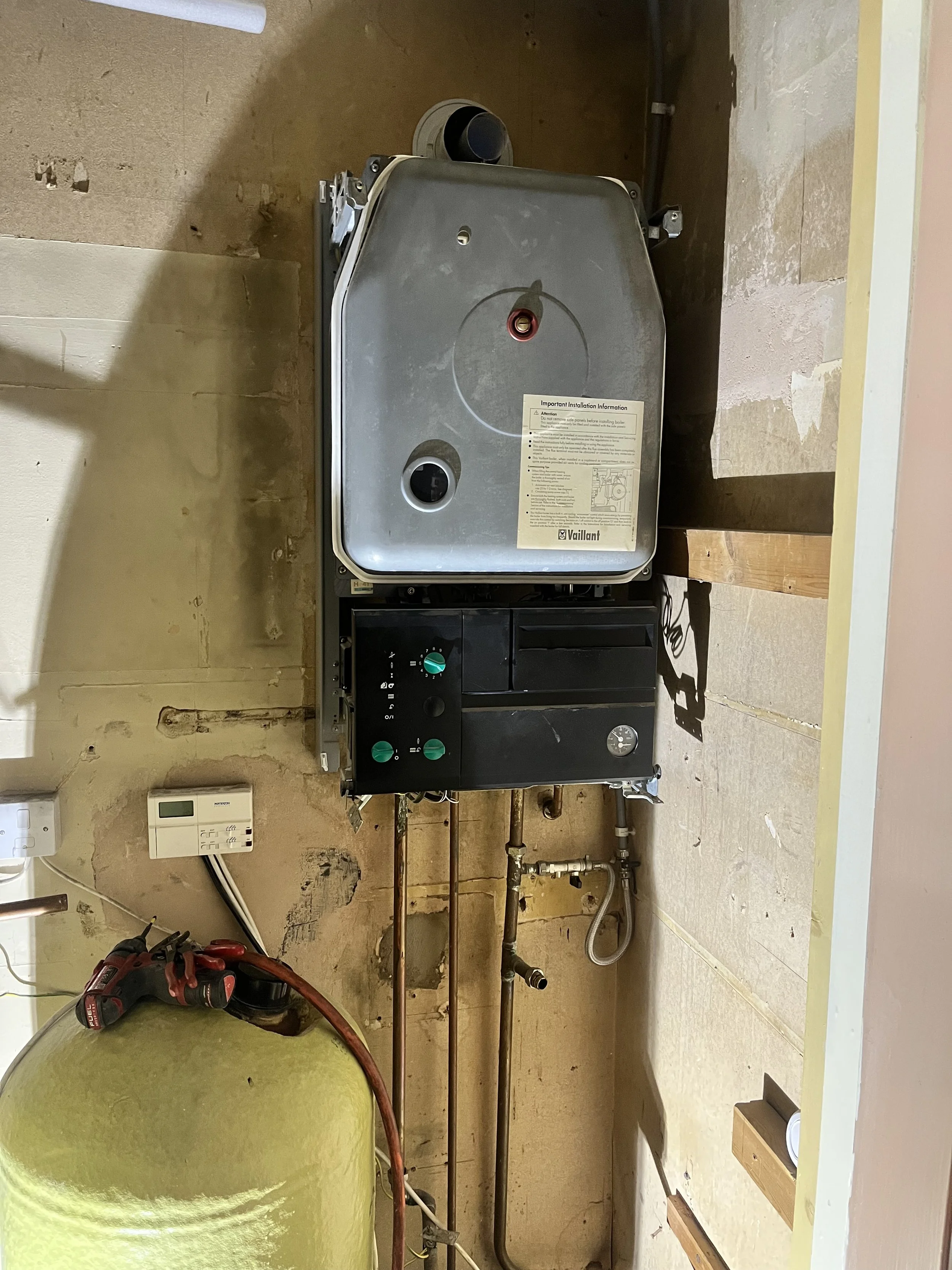 Vaillant boiler installation Leighton Buzzard senior technician