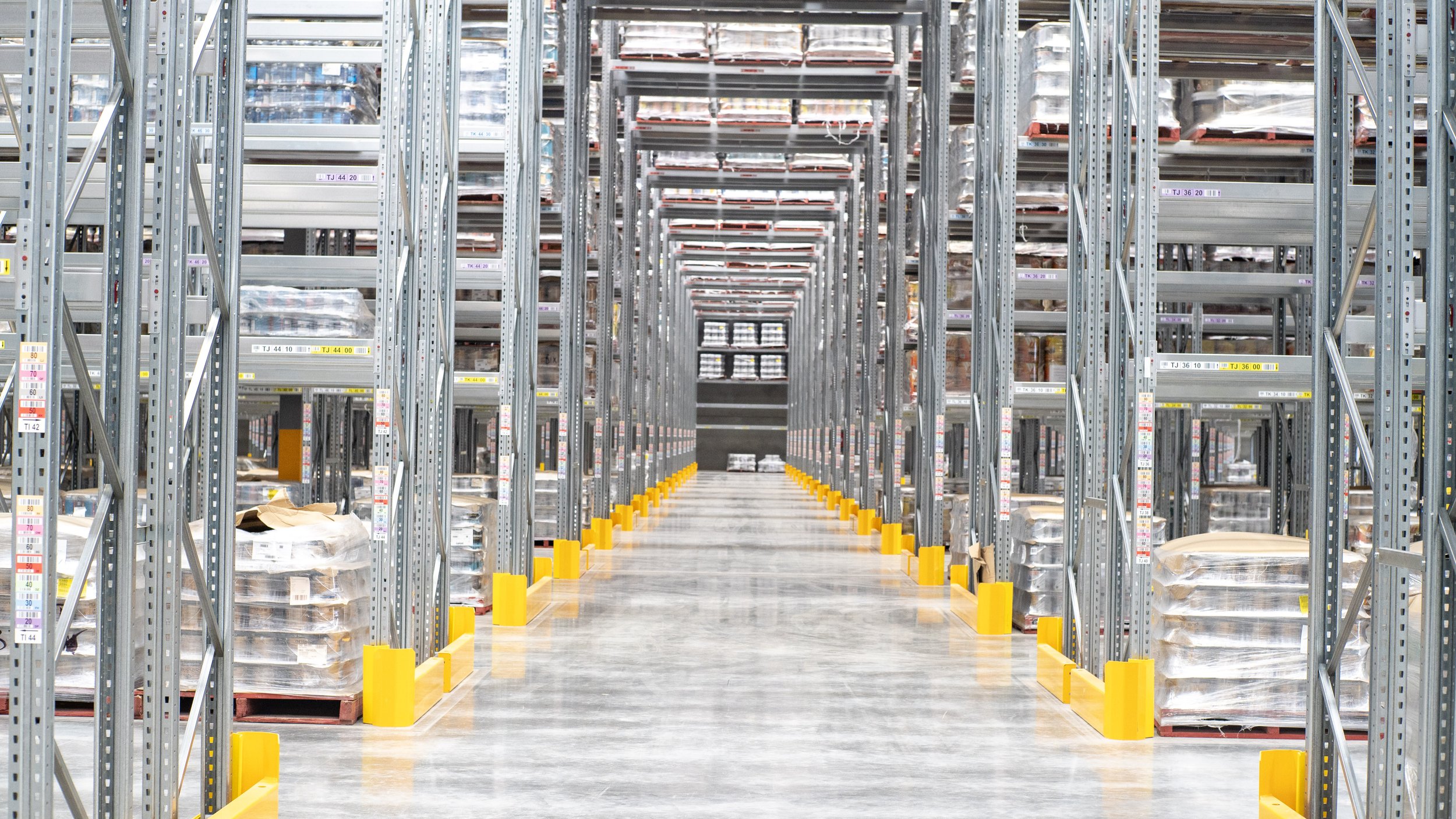 Pallet racking, high, large, scale, distribution centre