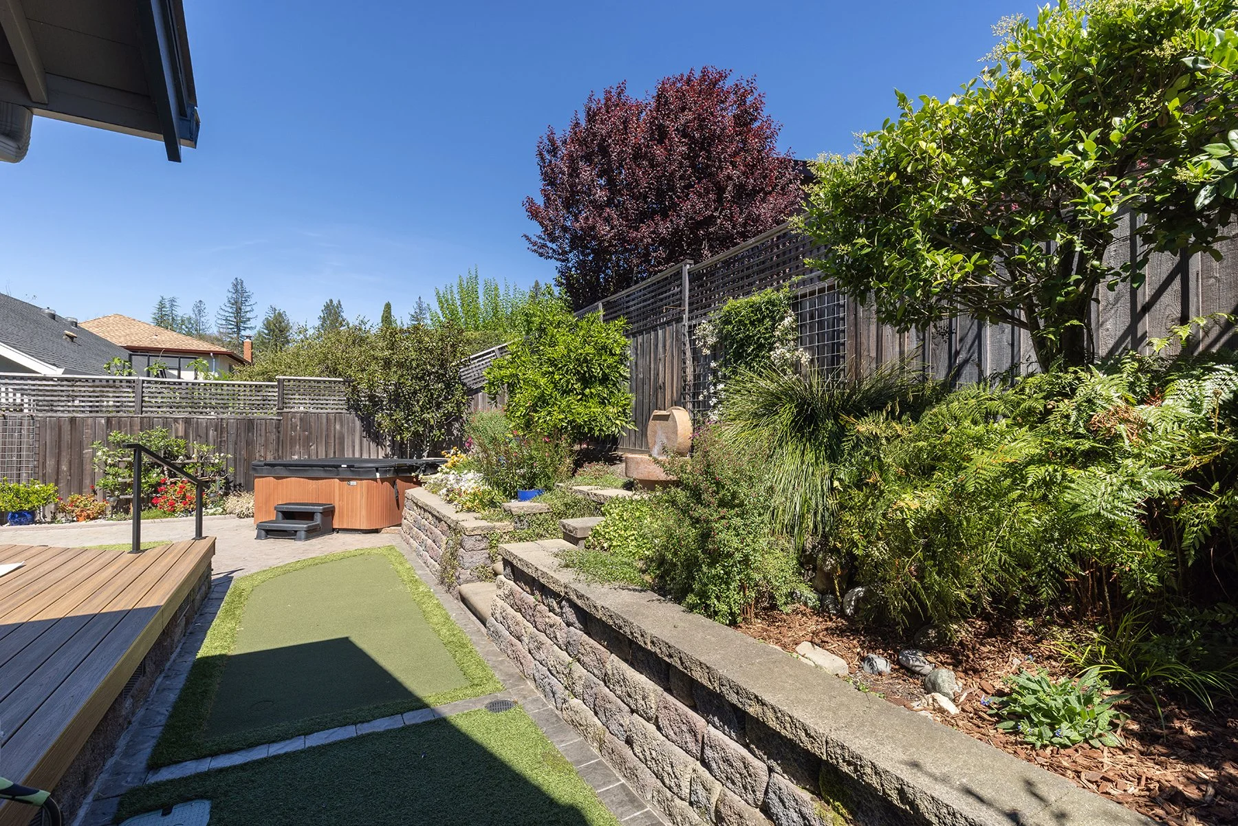 1500 Back Exterior-011.jpg