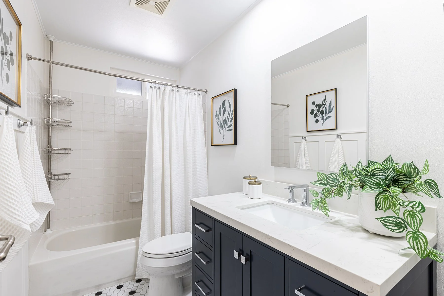 1150 Bathroom One-001.jpg