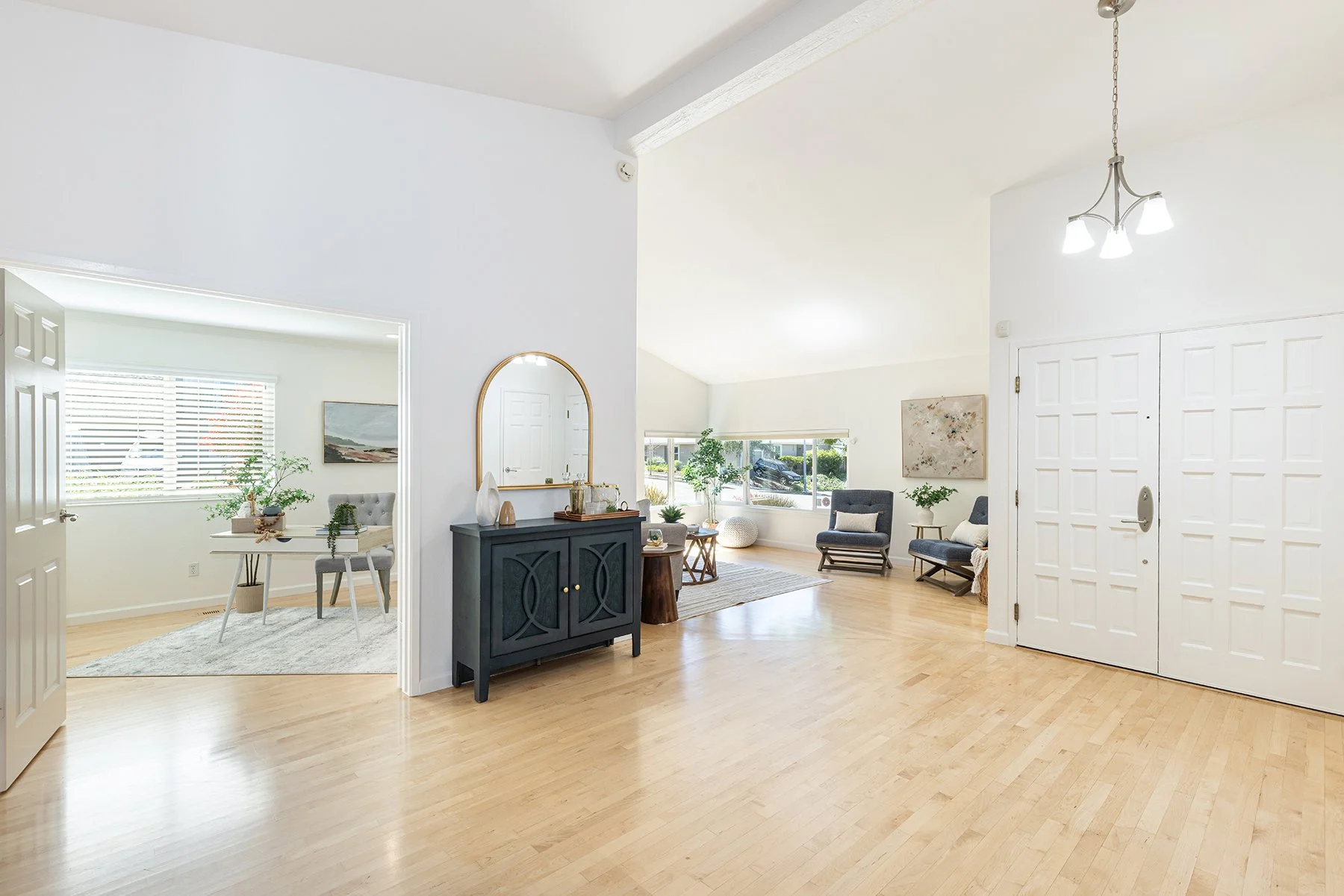 0200 Foyer-002.jpg