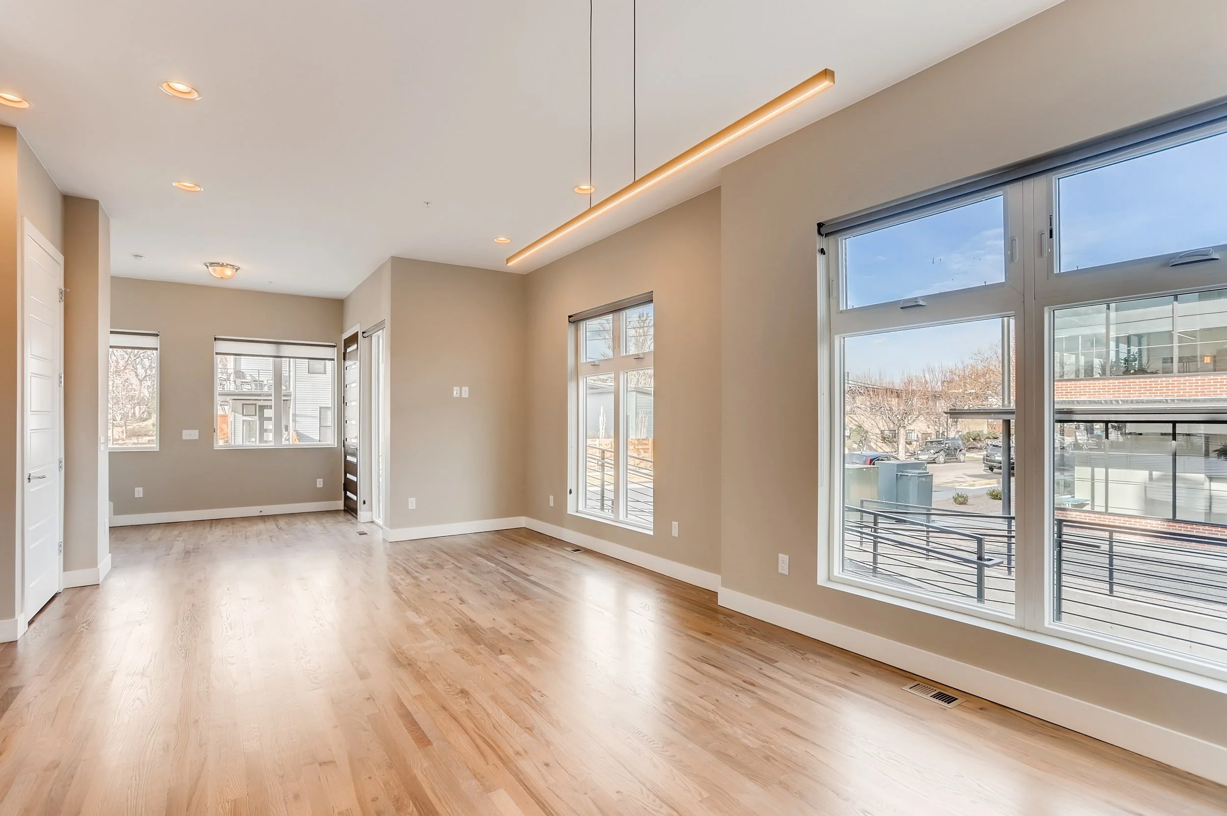 12 Dining Room 1583864360280.jpg