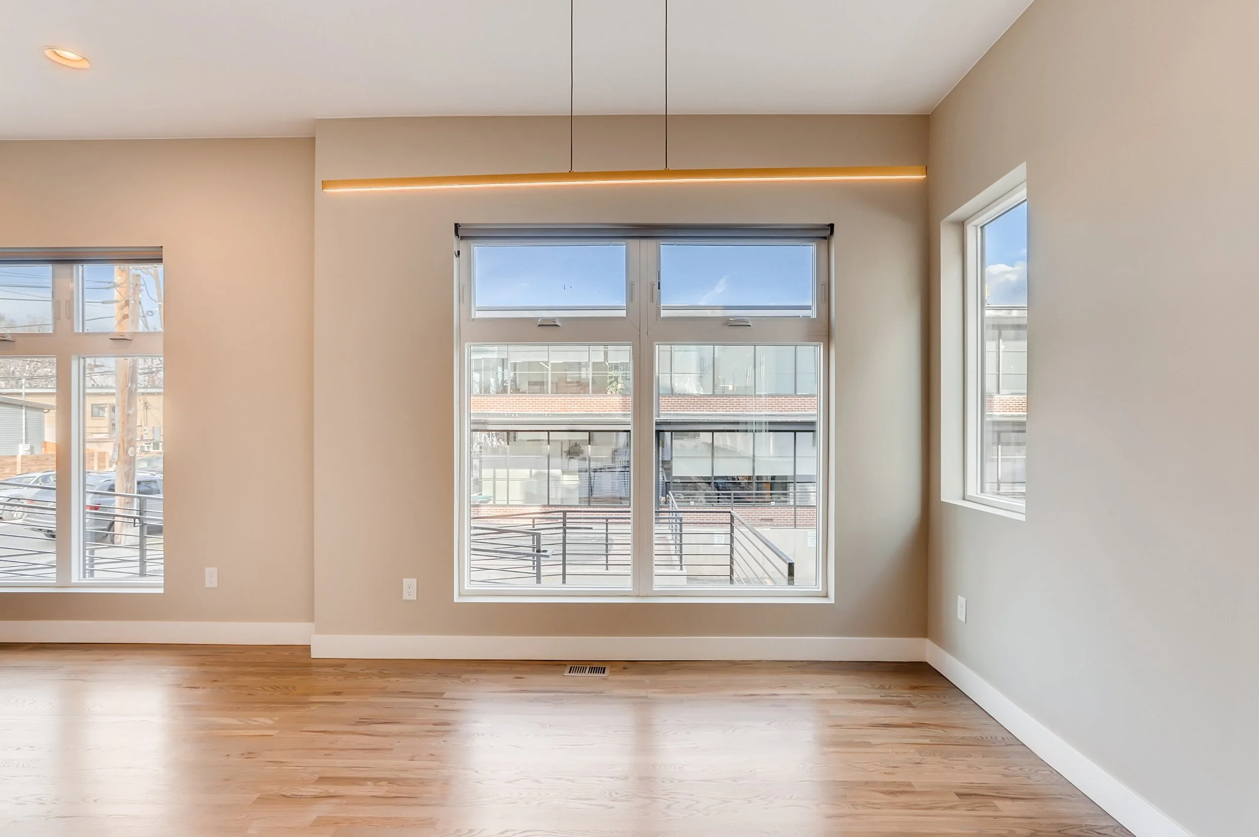 10 Dining Room 1583864360243.jpg