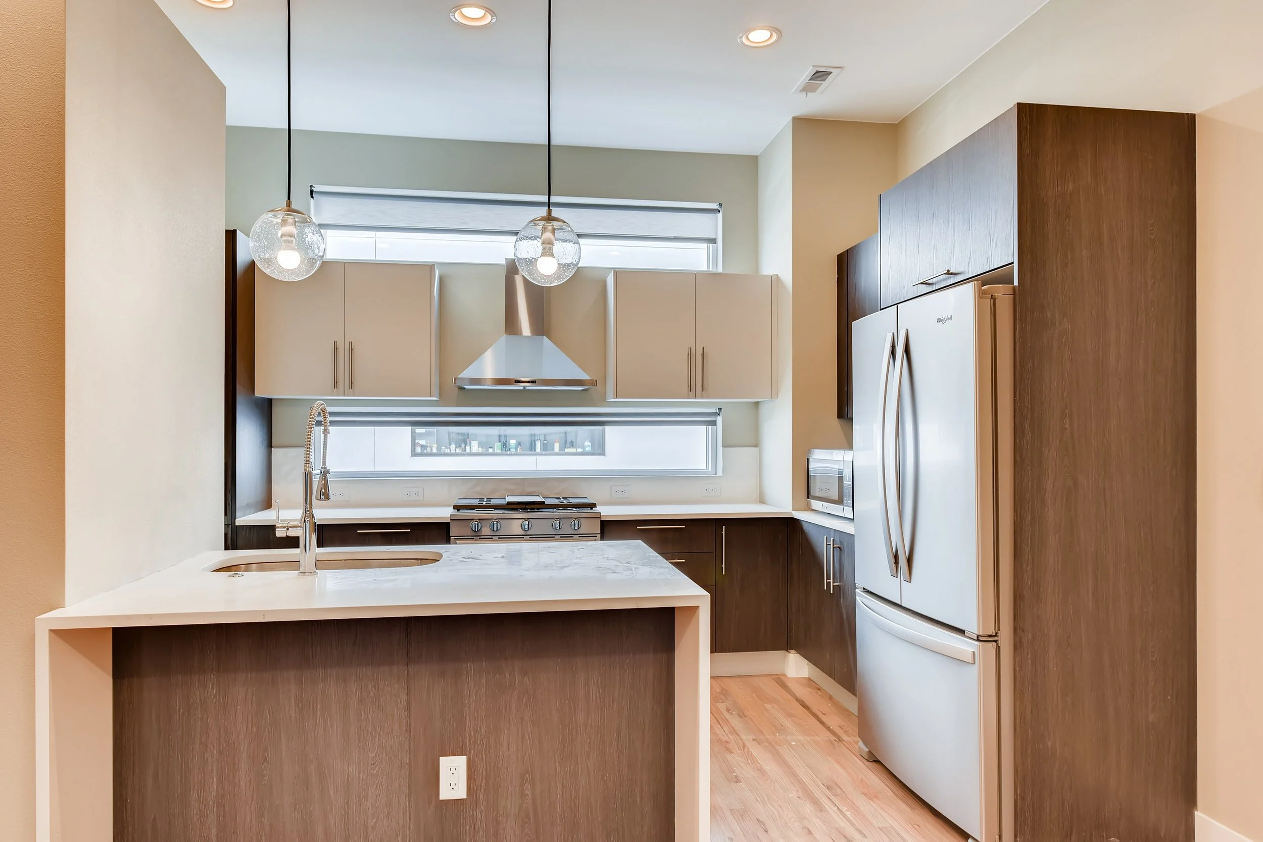 10 Kitchen 1583950110979.jpg