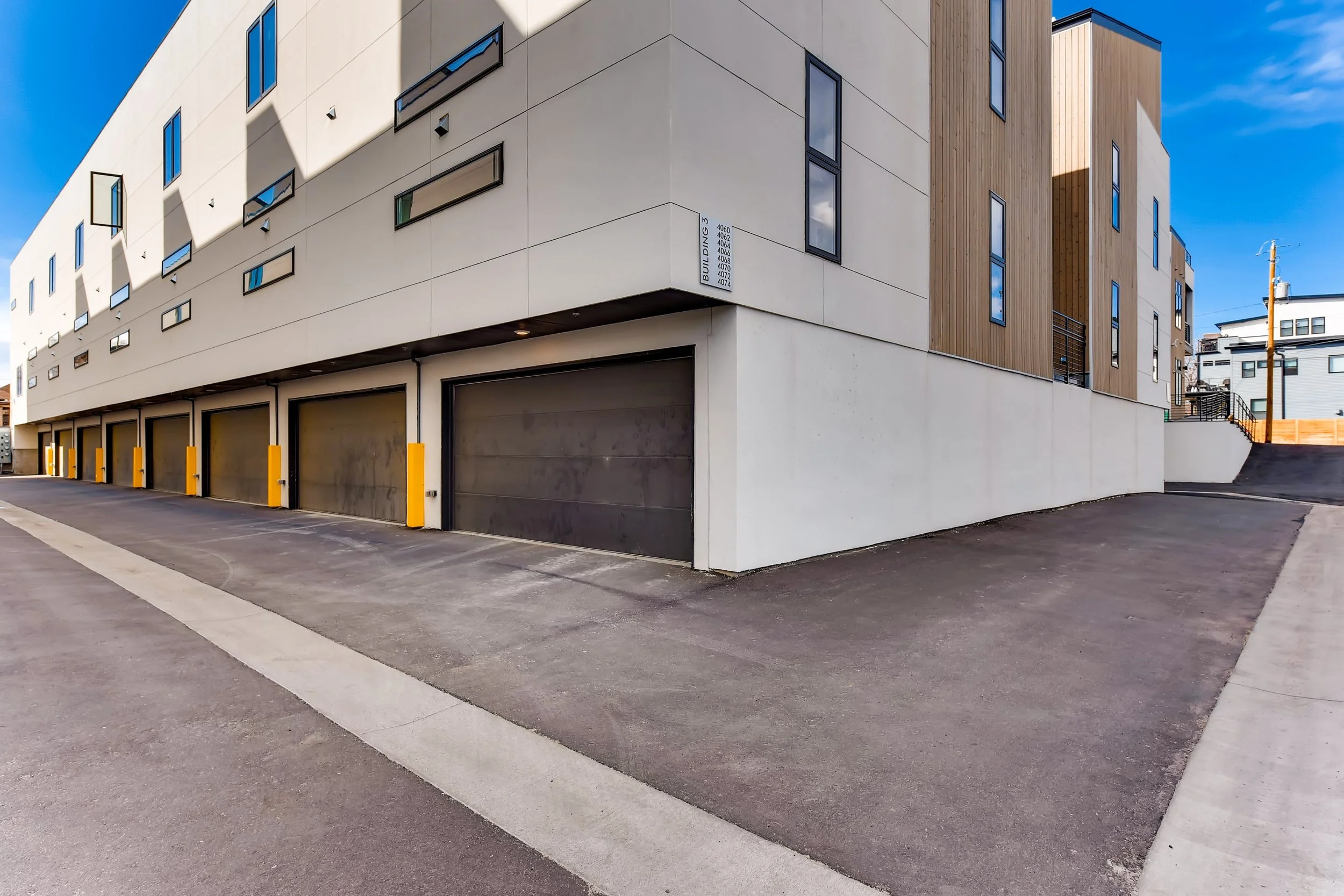 30 Garages 1583950118321.jpg