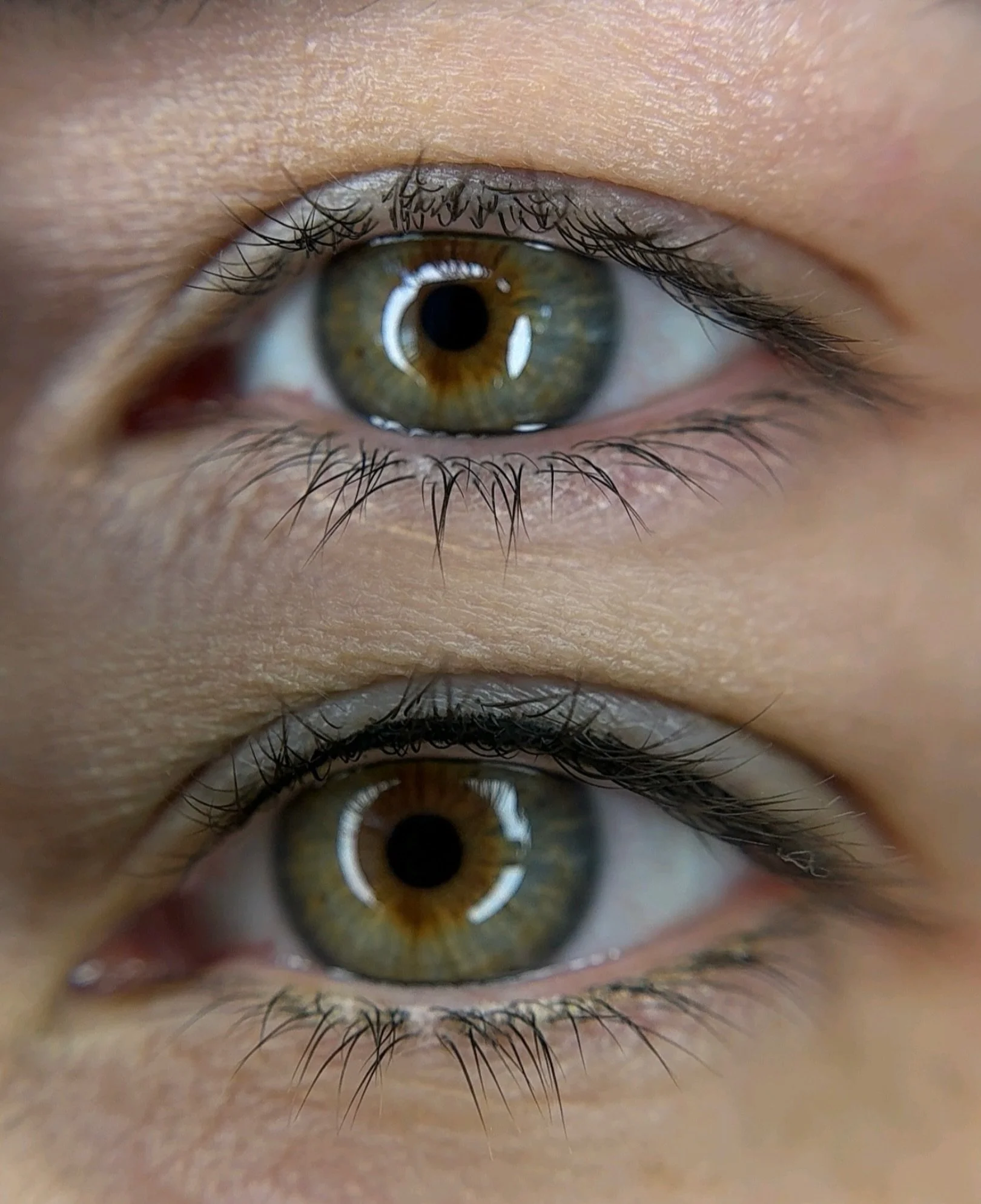Lash Line Enhancement ✨ The most subtle PMU service you could do! 

No, this is not eyeliner. It does not have a wing and it does not sit above the lashes. It tapers at each end. Lasts 2-5+ years! 
&bull;
&bull;
@yorokobibrows 
@yorokobibrows 
@yorok