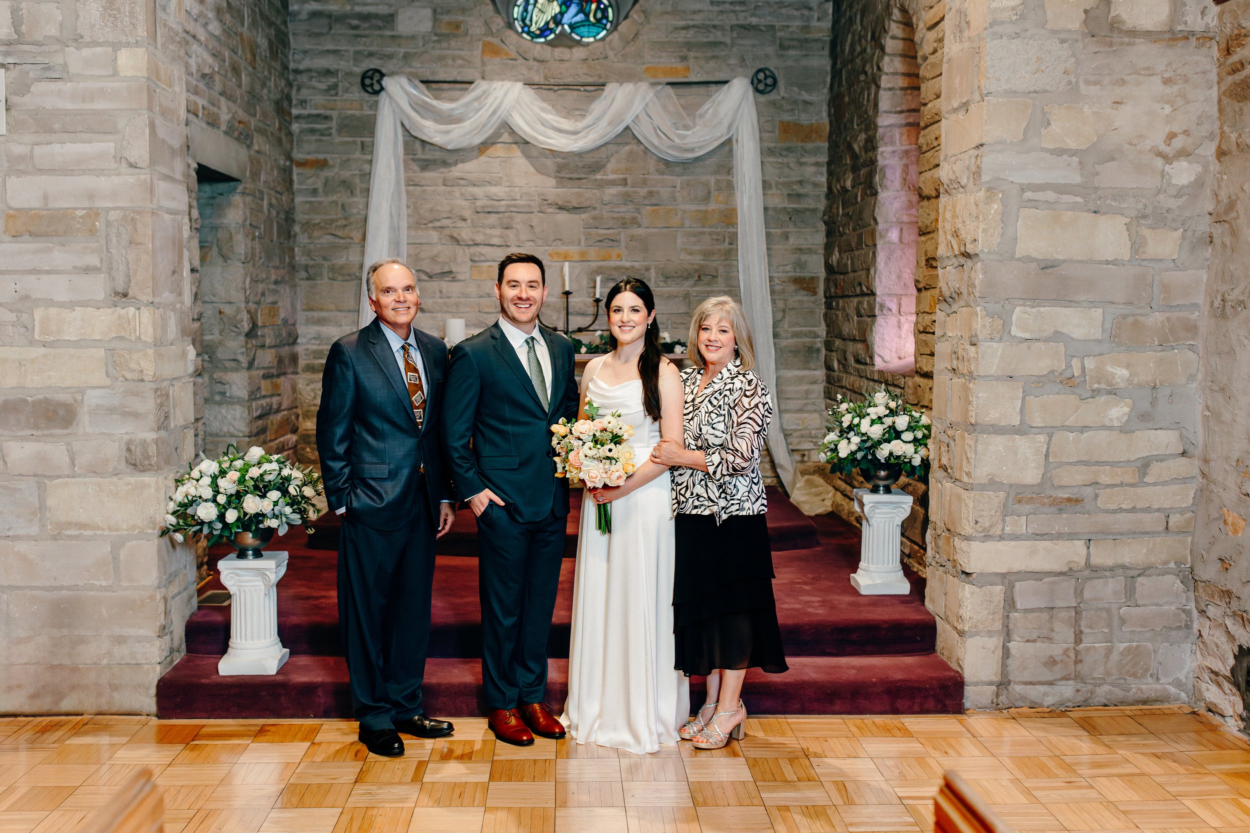Pilgrim Chapel Midtown KCMO Wedding Hyde Park-3141.jpg