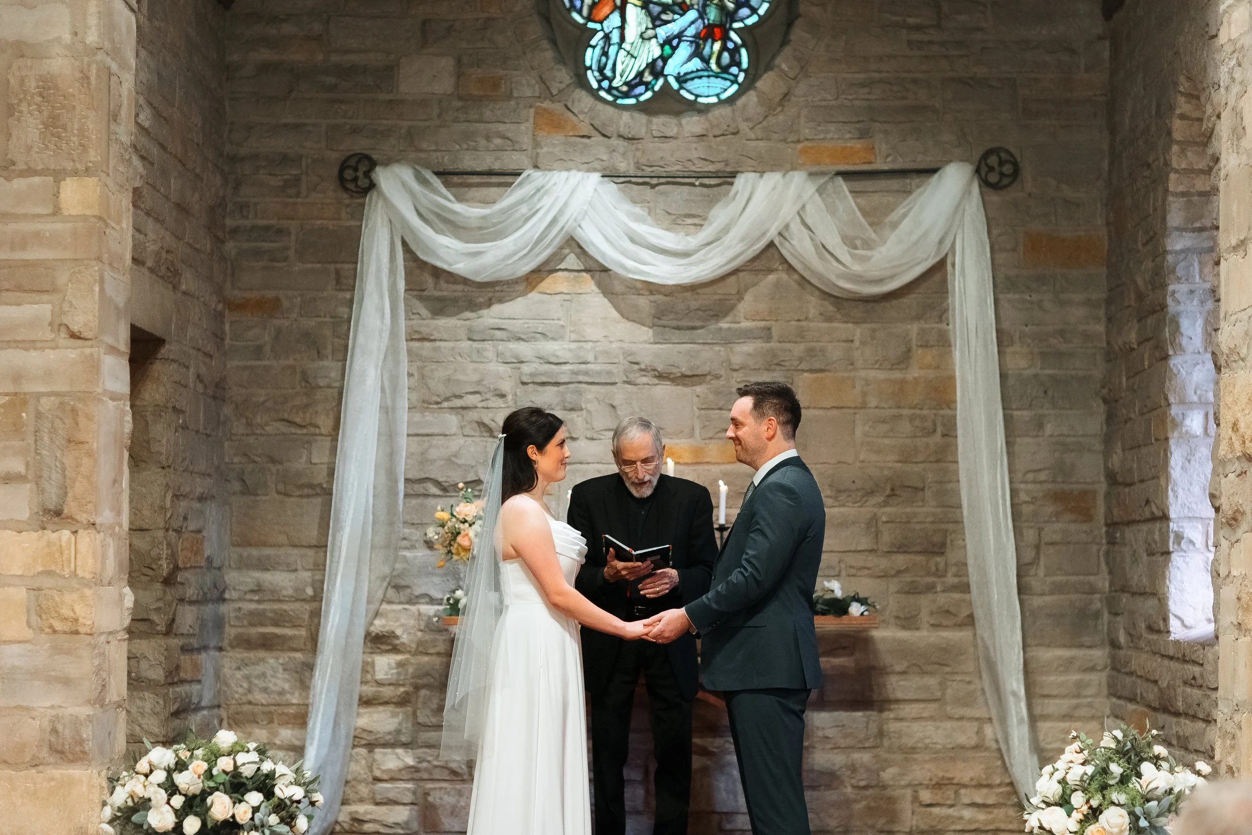 savanah-tyler-pilgrim-chapel-kcmo-18.jpg