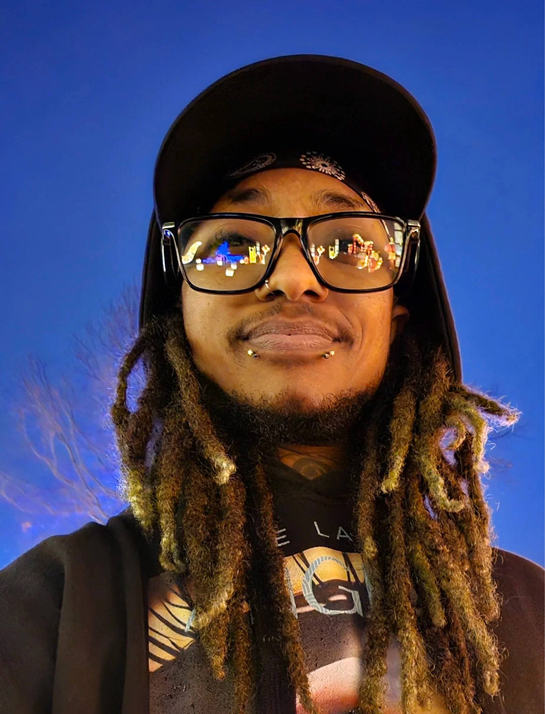 Titan Lightfoot Carrillo runs the speculative library Alien/Robot Press under the name T. Light Sylvan. They’ve also published poetry in The Bayou Review (2025). A Houston native, he is currently pursuing a degree in Film Studies and Creative Writing