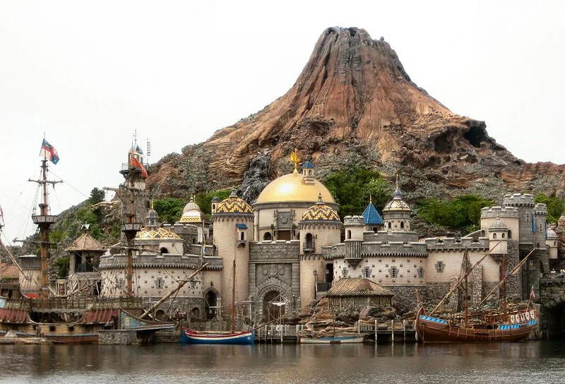64799385_tokyo_disneysea.jpg