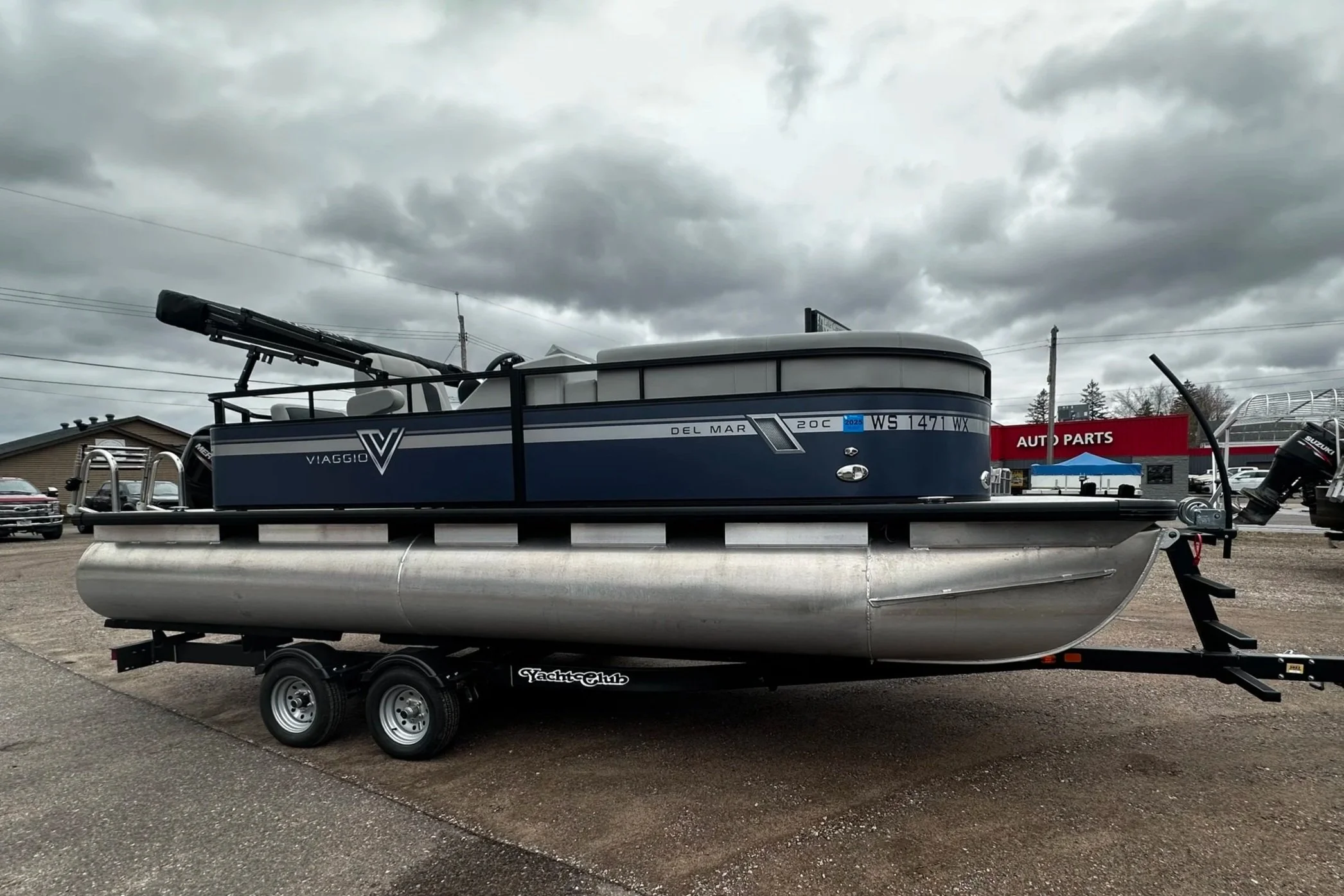VIAGGIO PONTOON