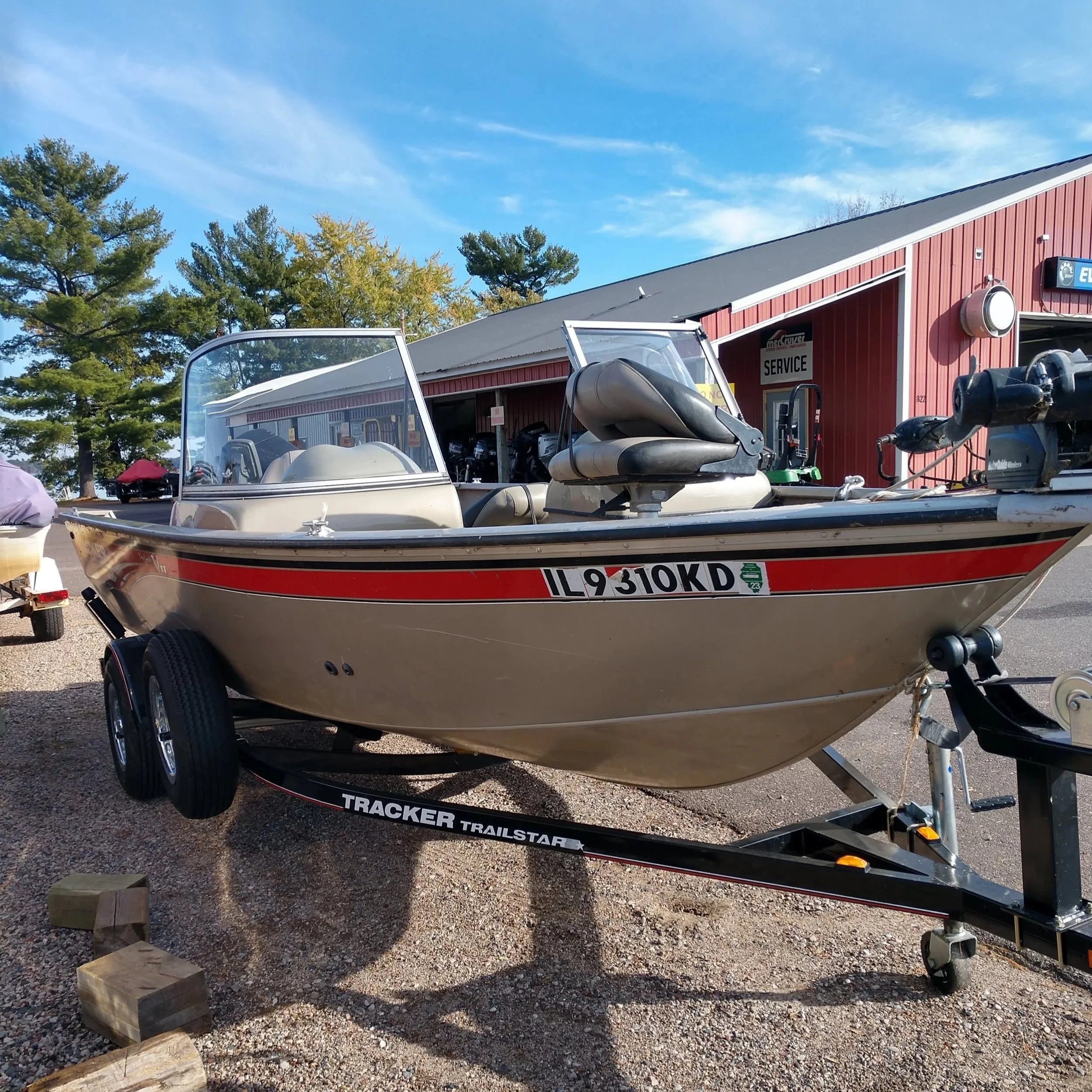 TRACKER FISHING BOAT