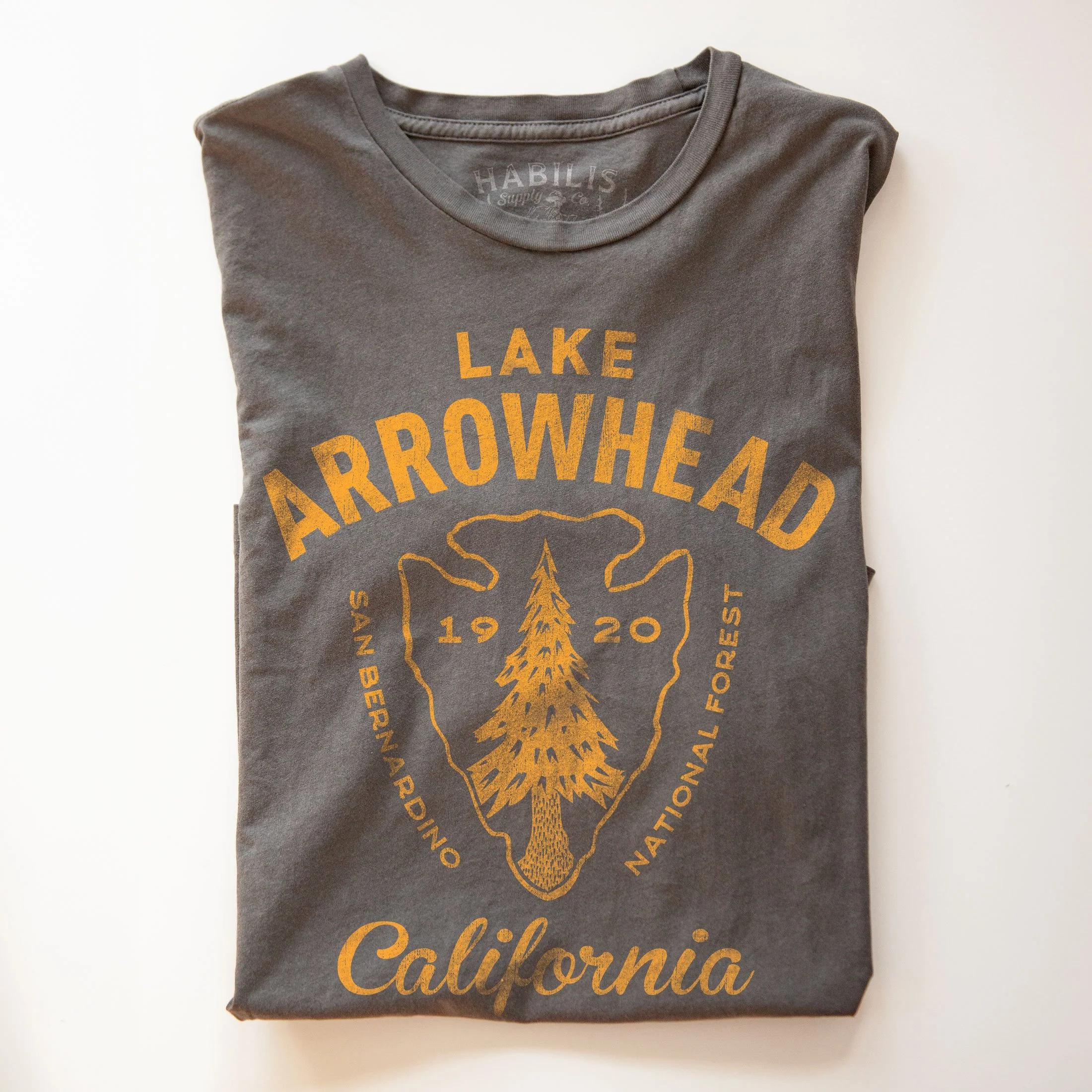Lake Arrowhead Unisex Short Sleeve Tee