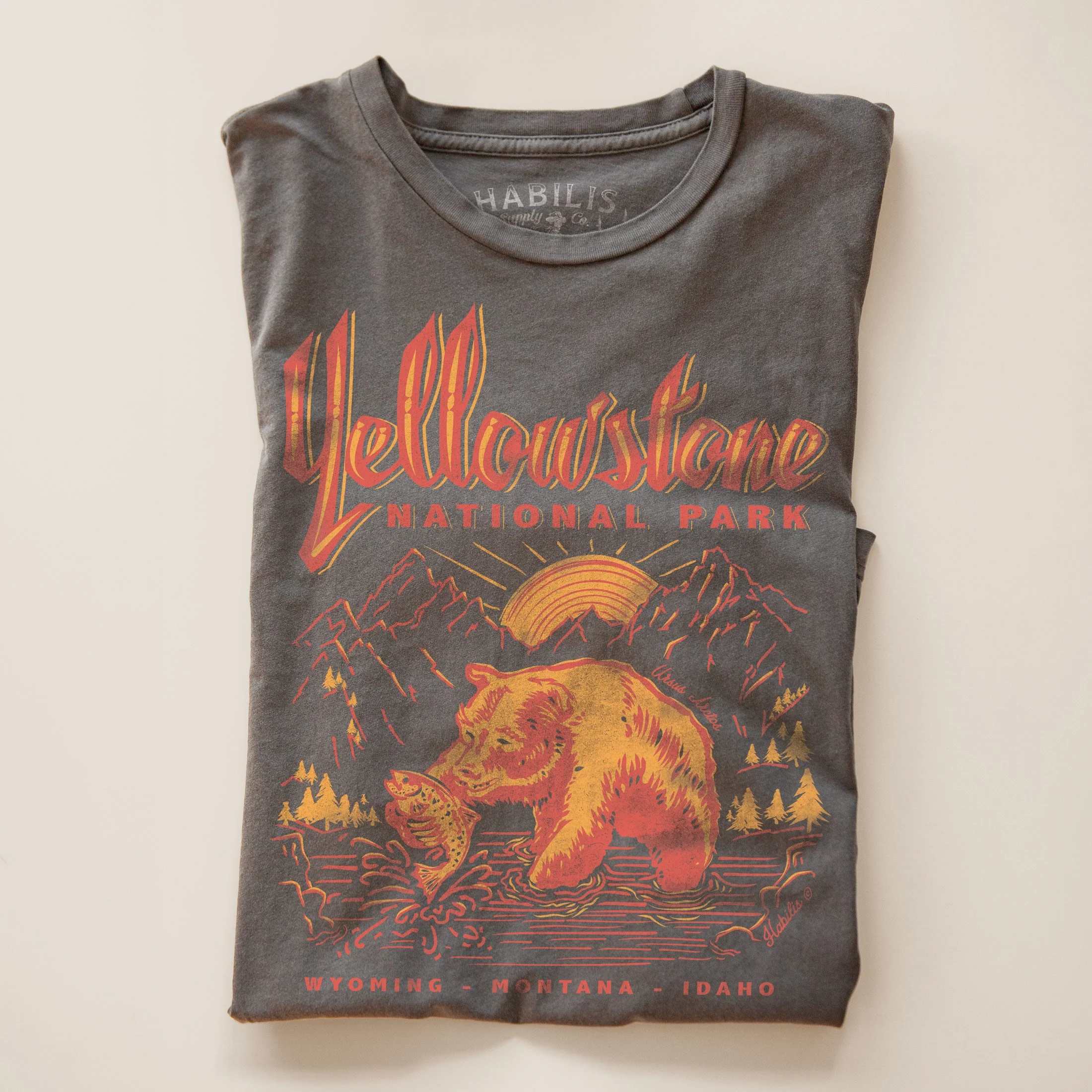 Yellowstone National Park Unisex Short Sleeve Tee