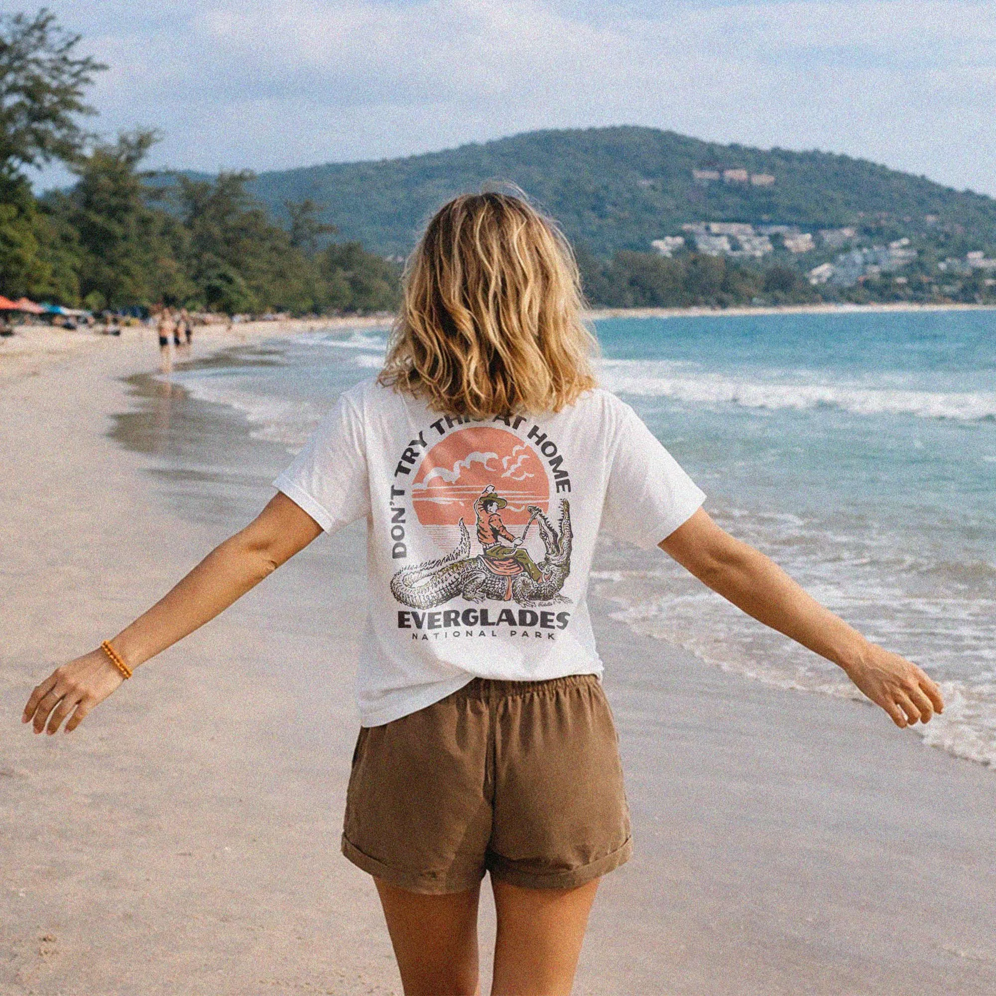 everglades-national-park-shirt-woman.jpg