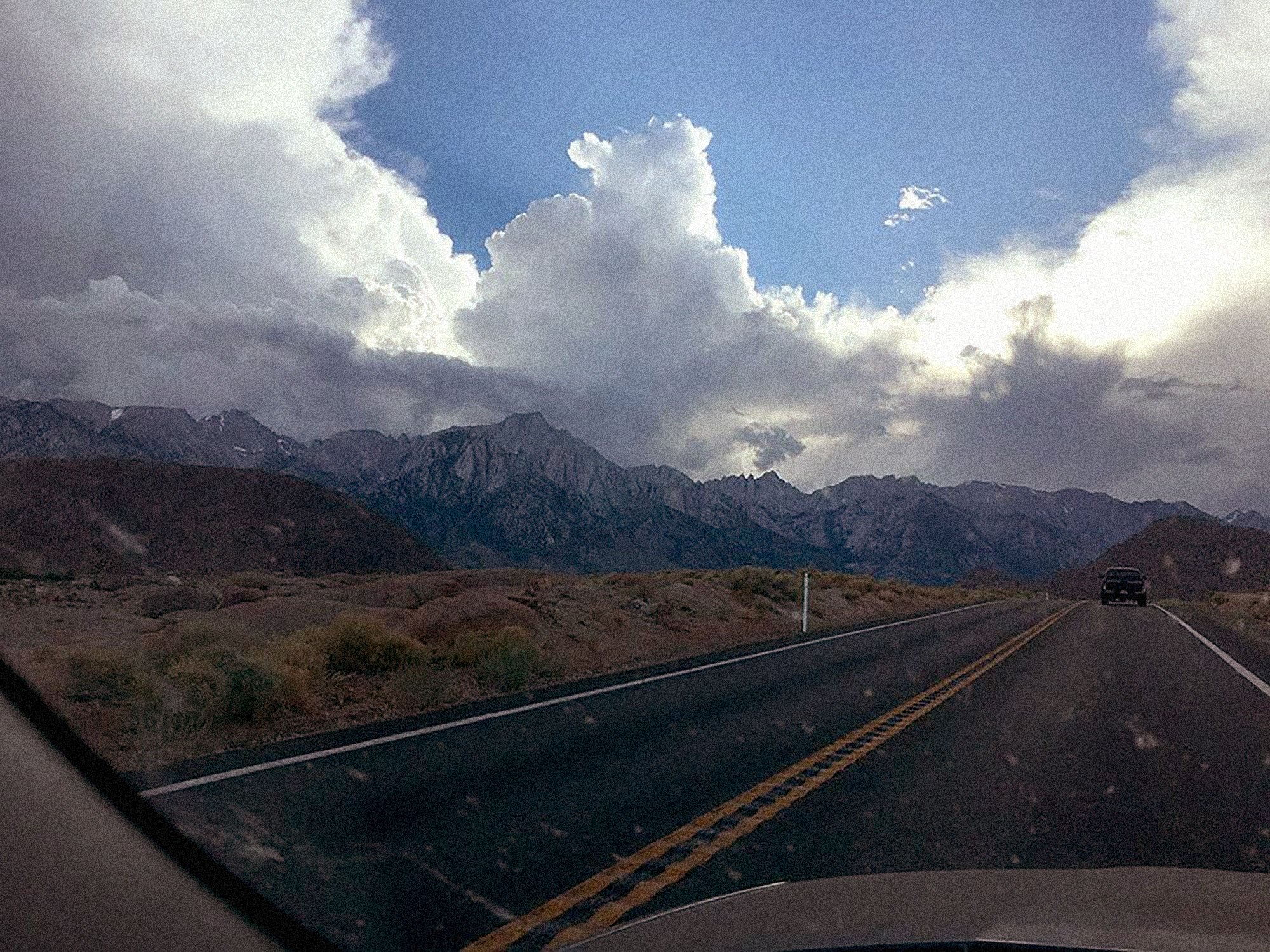 Driving in the Eastern Sierra on Hwy 395