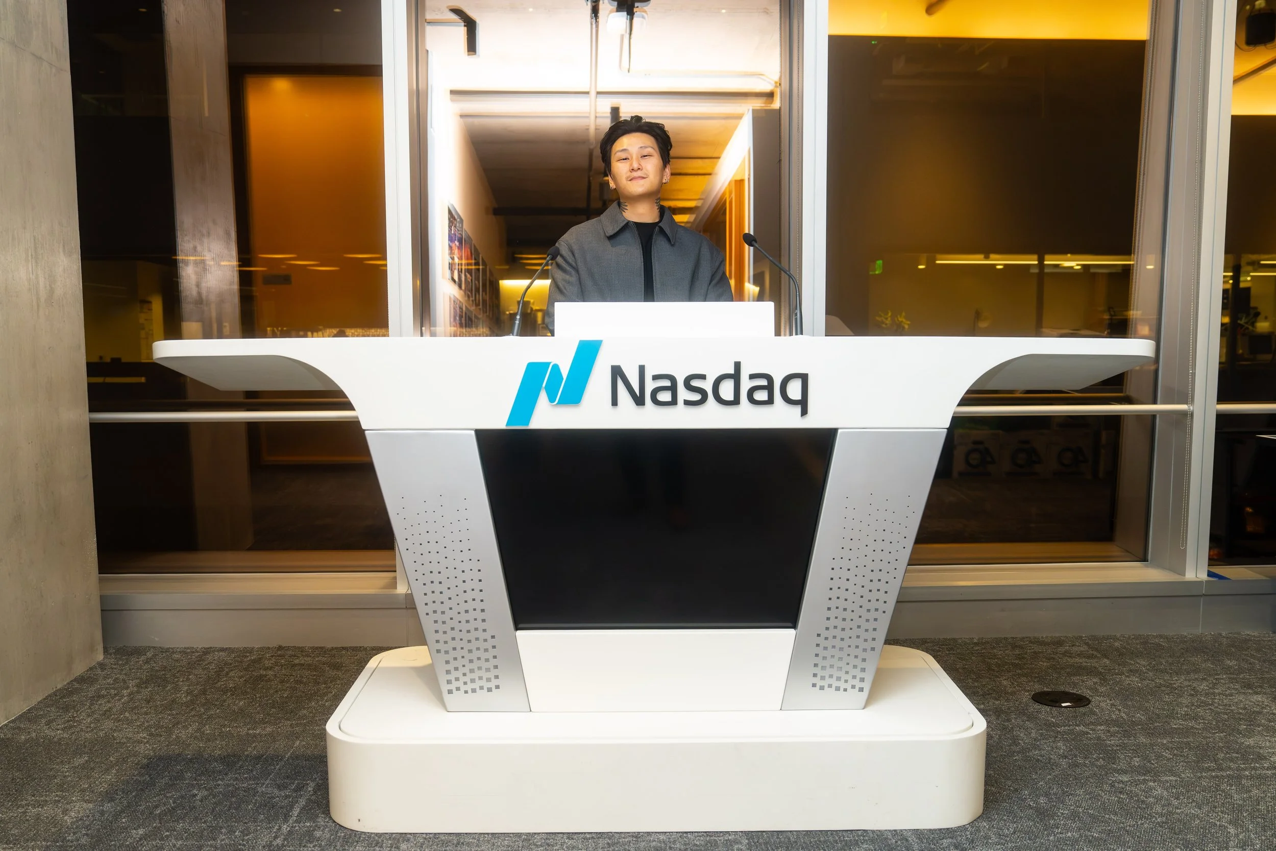 NASDAQ-2025-34.jpg