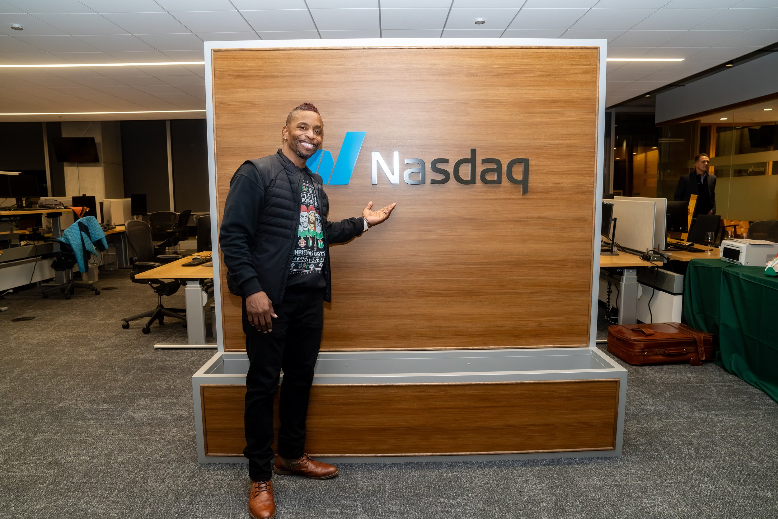 NASDAQ-2025-37.jpg