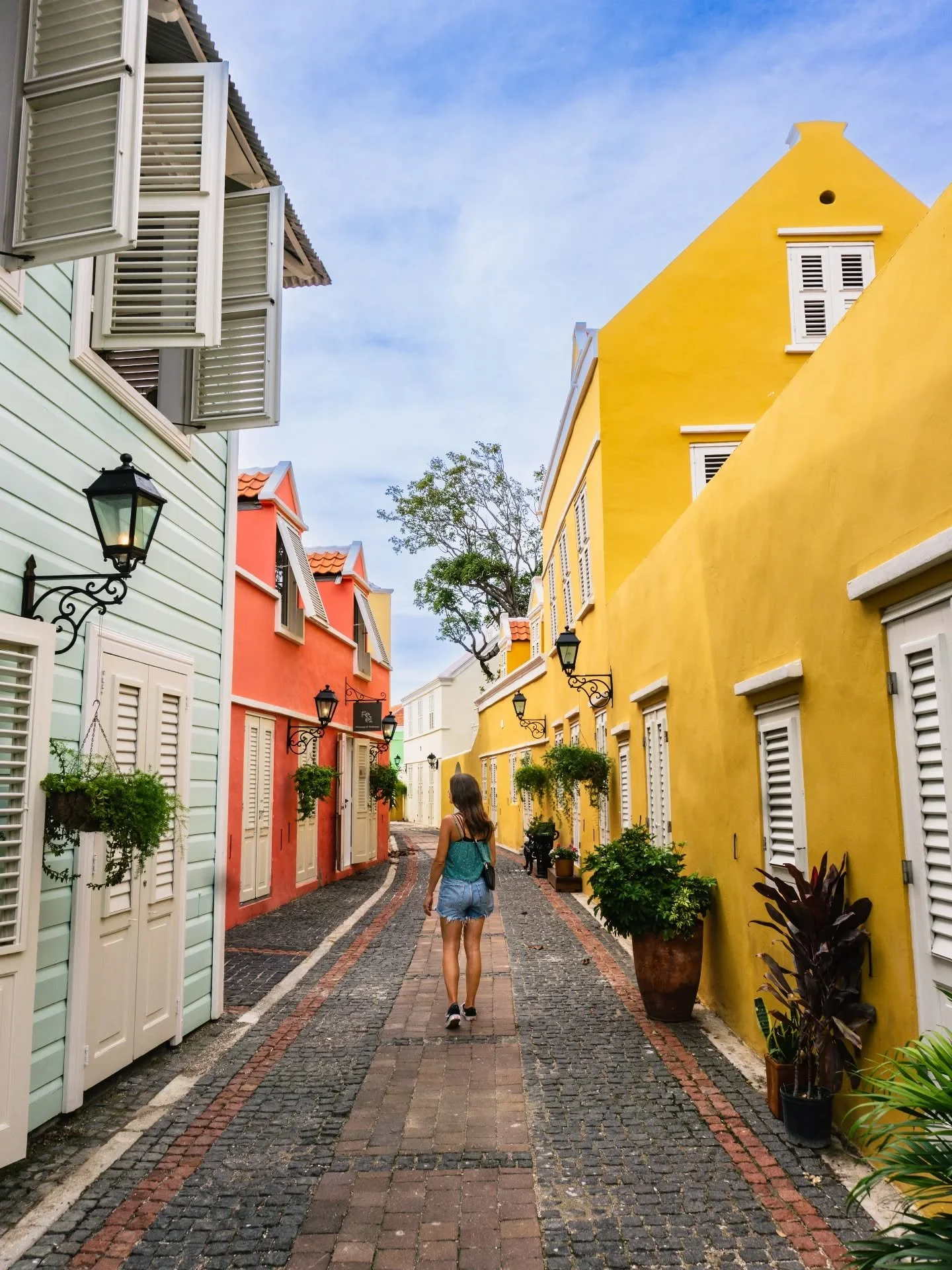 Ton escapade &agrave; Cura&ccedil;ao commence ici! 🌴☀️

Tu pr&eacute;pares un voyage &agrave; Cura&ccedil;ao et tu cherches quoi voir, quoi faire et comment profiter pleinement de l&rsquo;&icirc;le? Restaurants, culture locale, activit&eacute;s auth