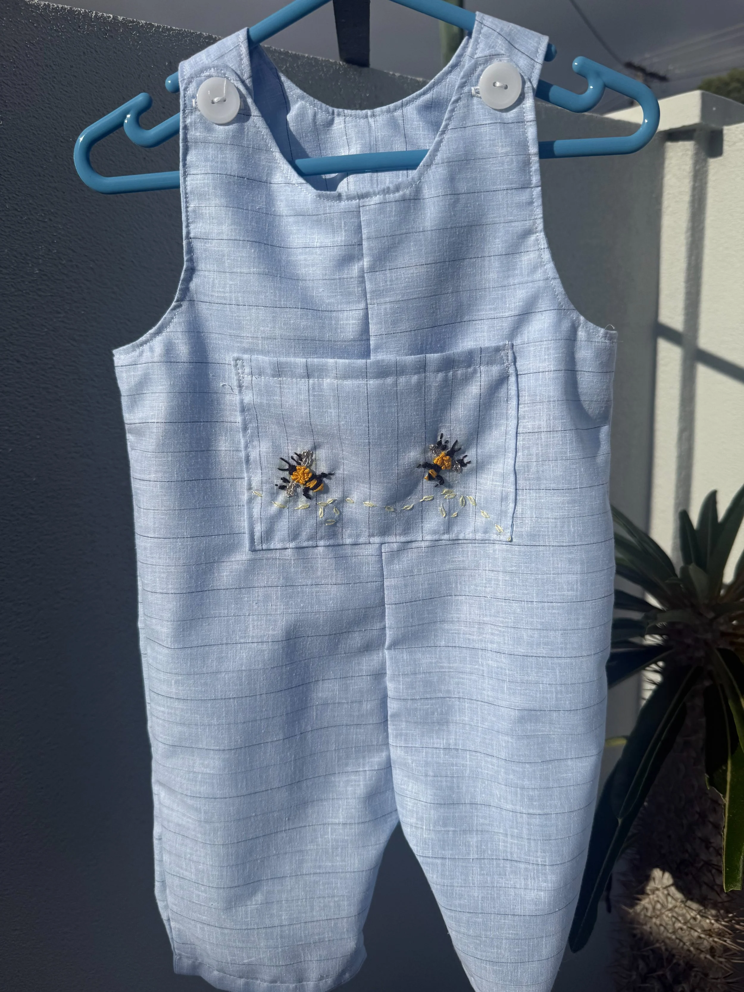 Organic Cotton Bee Hand-Embroidered Baby Romper/Overall (extra-large size 12-18 months)