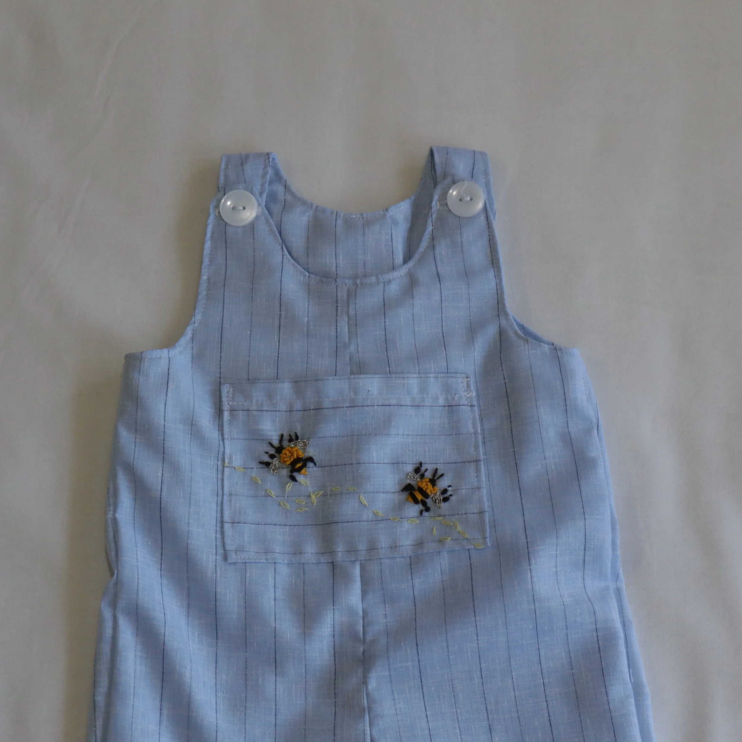 Bee embroided overalls front pocket medium.JPG